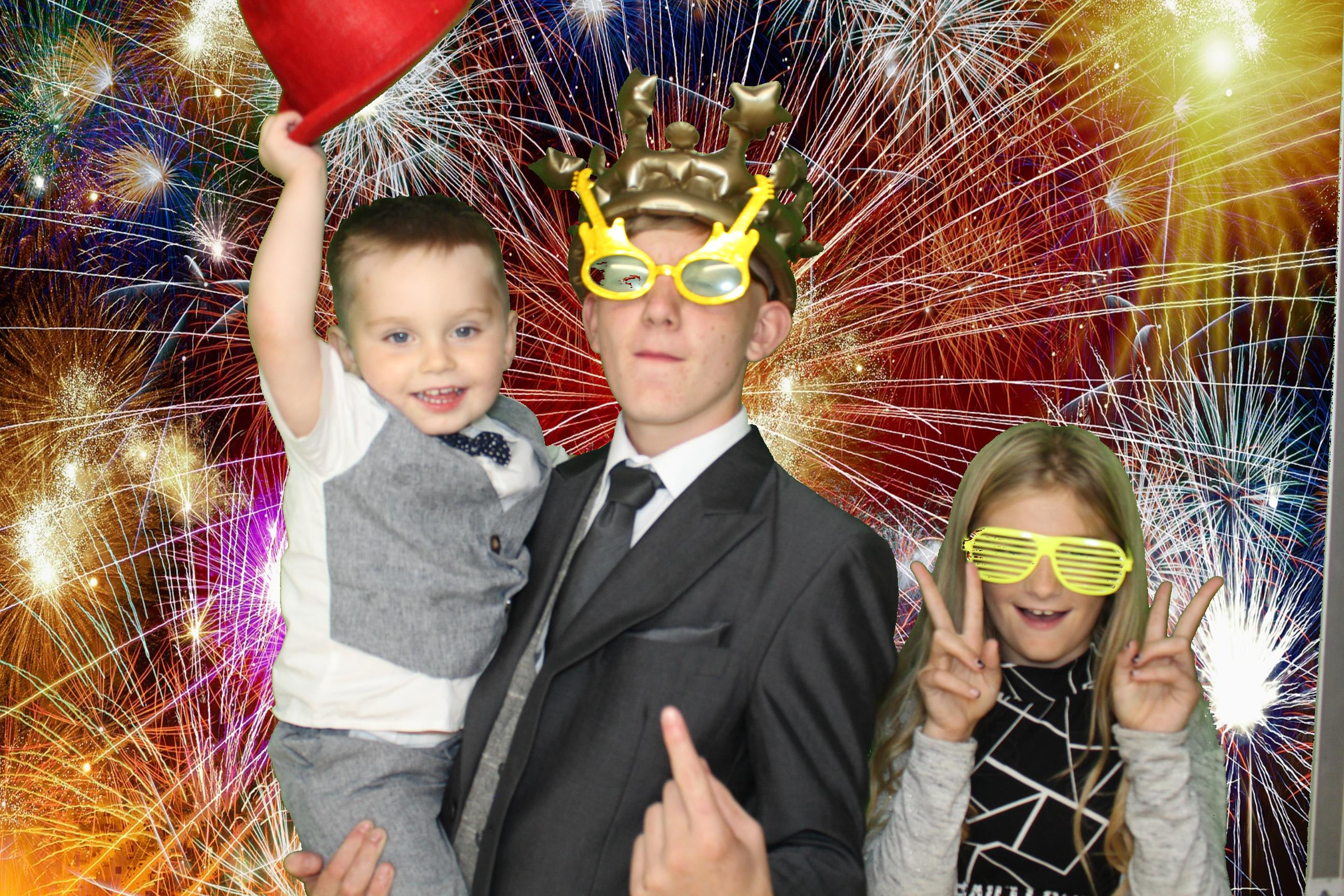 Leah & Lee's Wedding | View more photos from the event at gallery.omegaphotobooths.co.uk/u/Omega-Photobooths/Leah-Lees-Wedding
