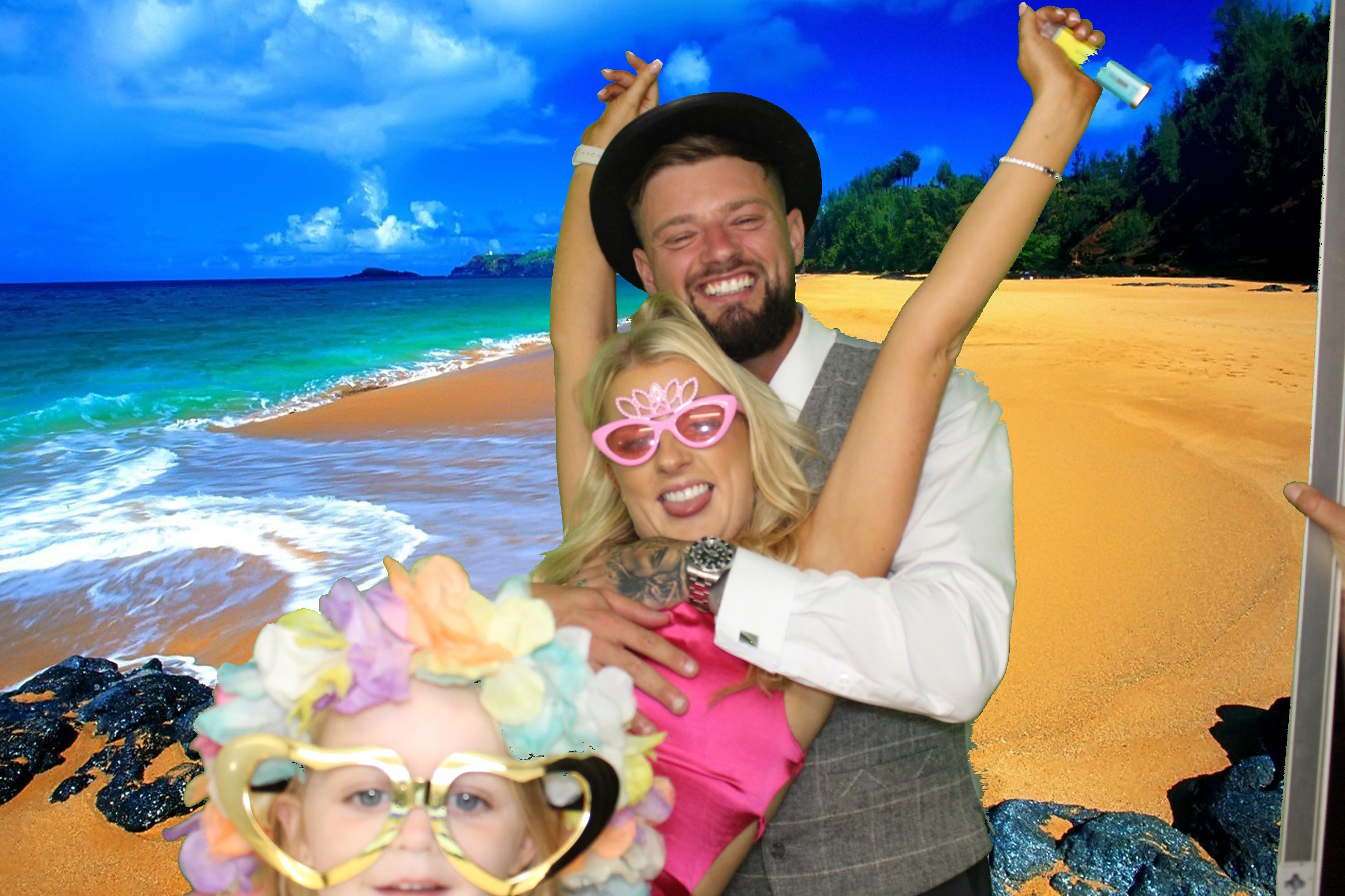 Leah & Lee's Wedding | View more photos from the event at gallery.omegaphotobooths.co.uk/u/Omega-Photobooths/Leah-Lees-Wedding