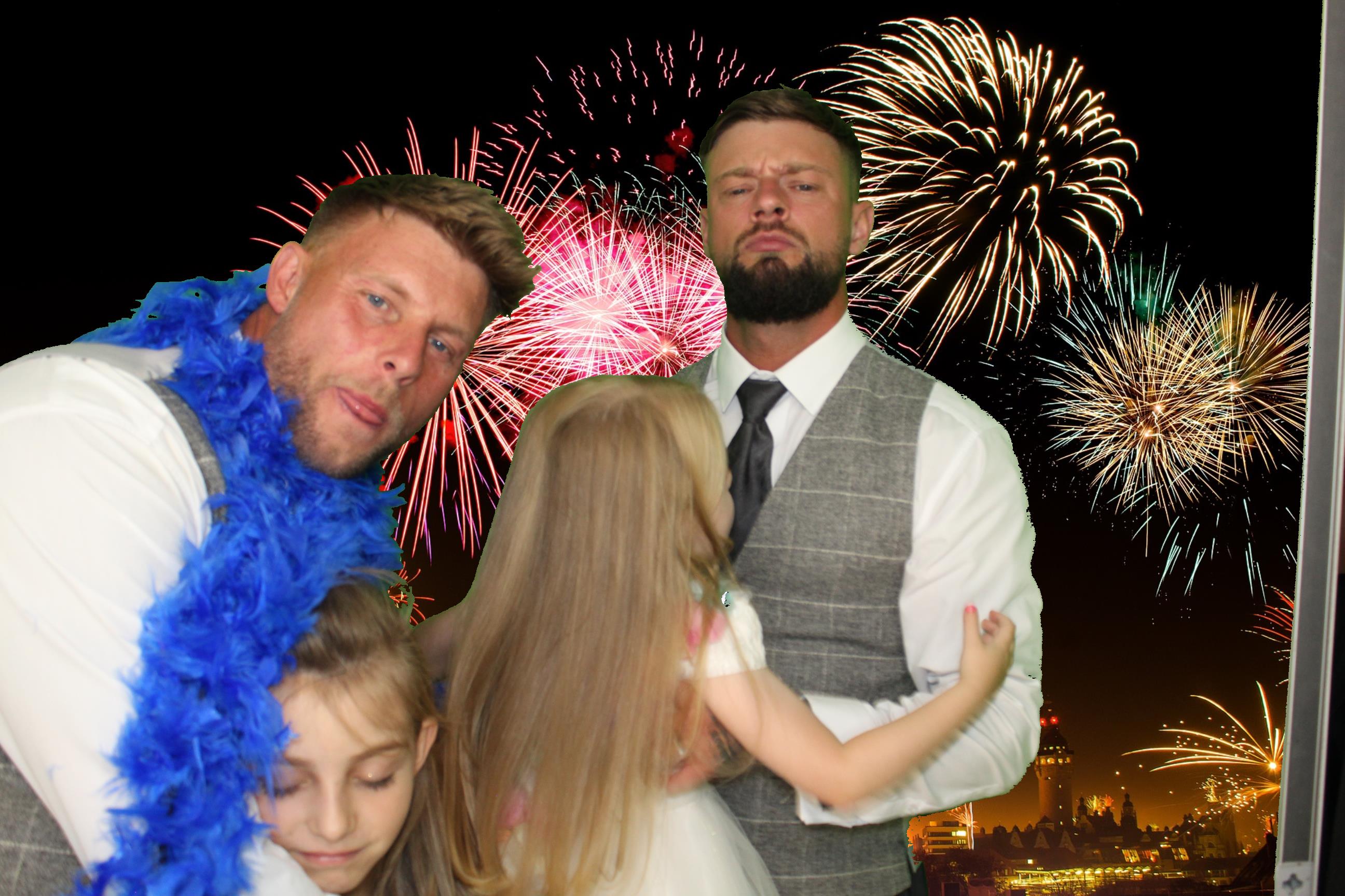 Leah & Lee's Wedding | View more photos from the event at gallery.omegaphotobooths.co.uk/u/Omega-Photobooths/Leah-Lees-Wedding