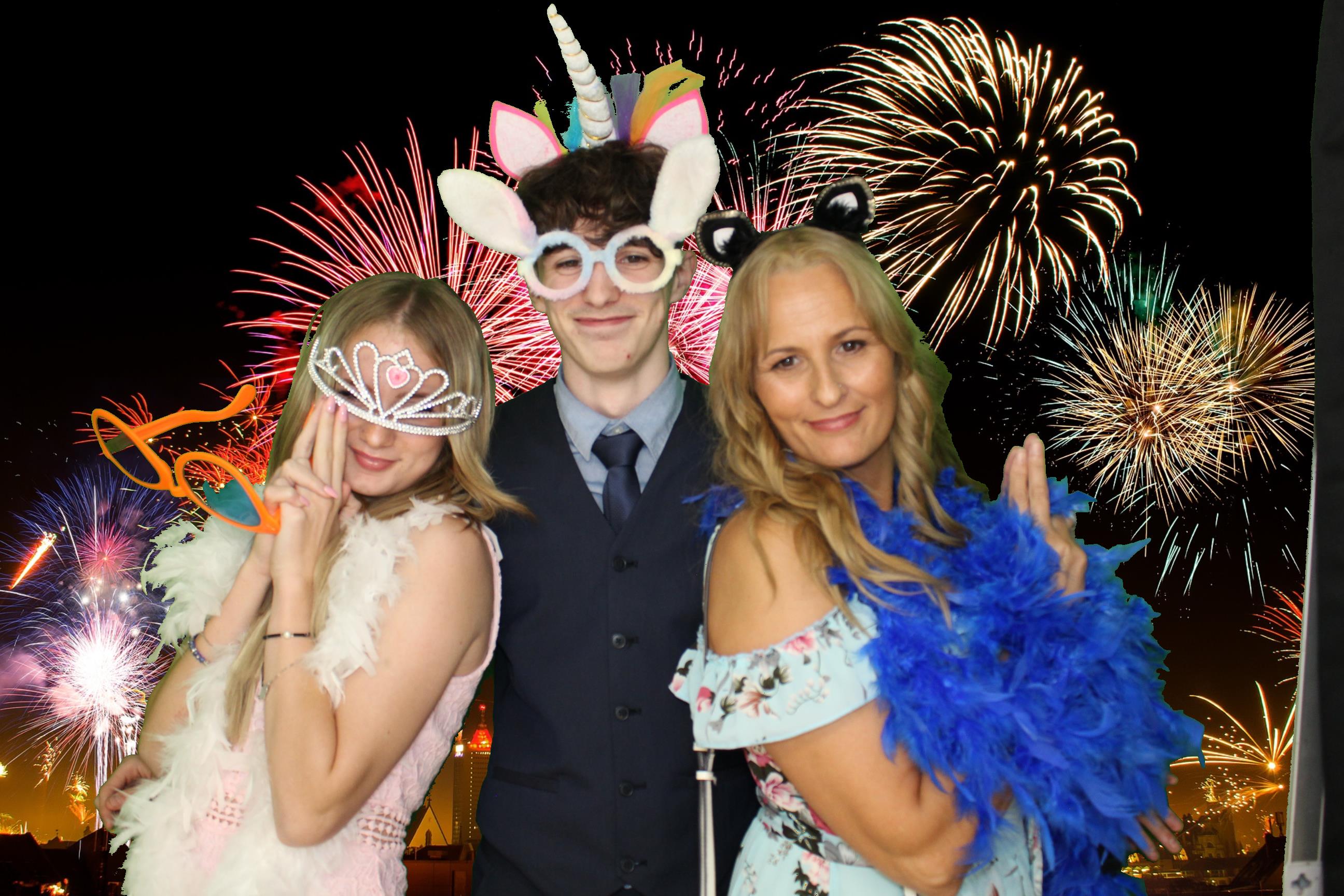 Leah & Lee's Wedding | View more photos from the event at gallery.omegaphotobooths.co.uk/u/Omega-Photobooths/Leah-Lees-Wedding