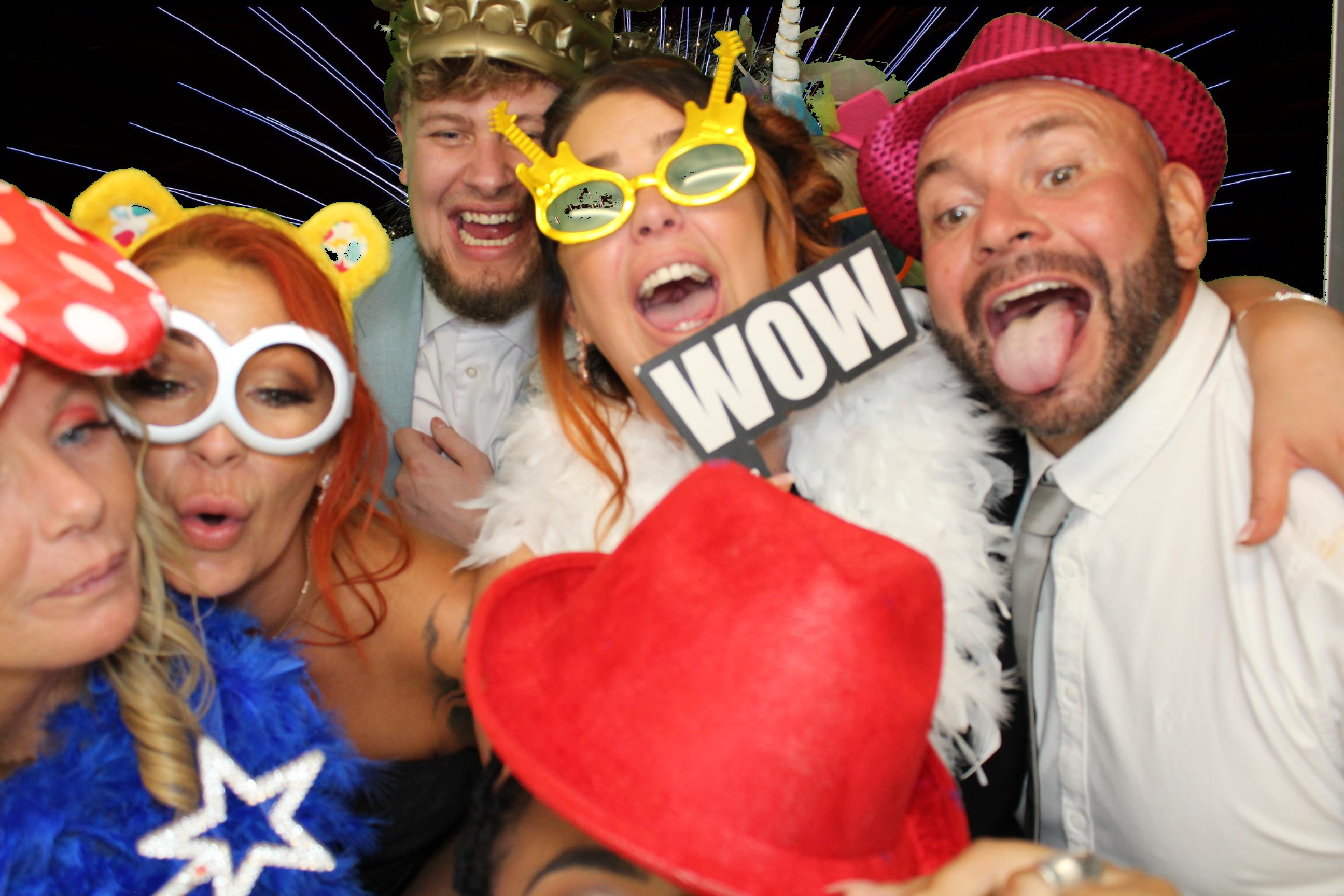 Leah & Lee's Wedding | View more photos from the event at gallery.omegaphotobooths.co.uk/u/Omega-Photobooths/Leah-Lees-Wedding