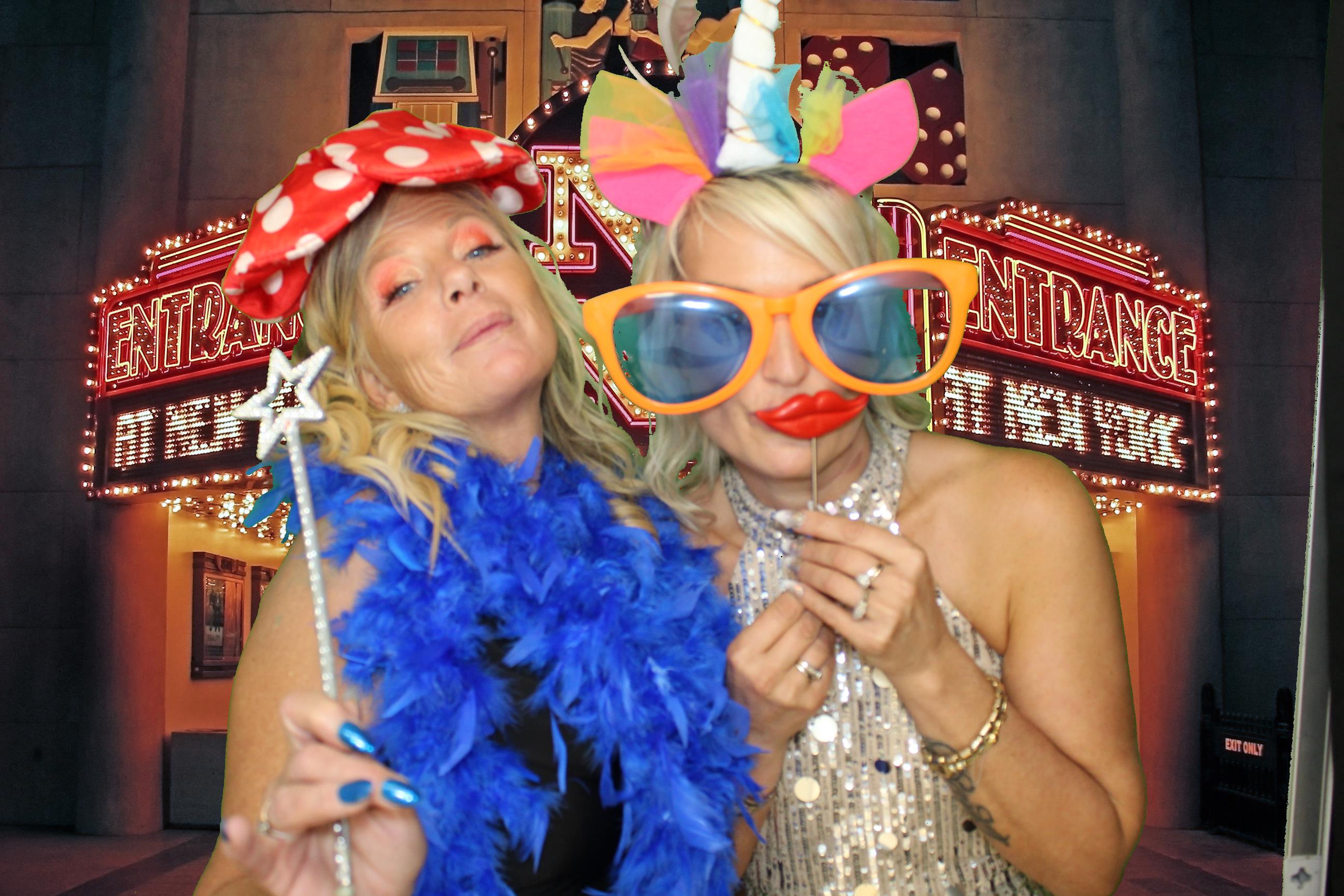 Leah & Lee's Wedding | View more photos from the event at gallery.omegaphotobooths.co.uk/u/Omega-Photobooths/Leah-Lees-Wedding