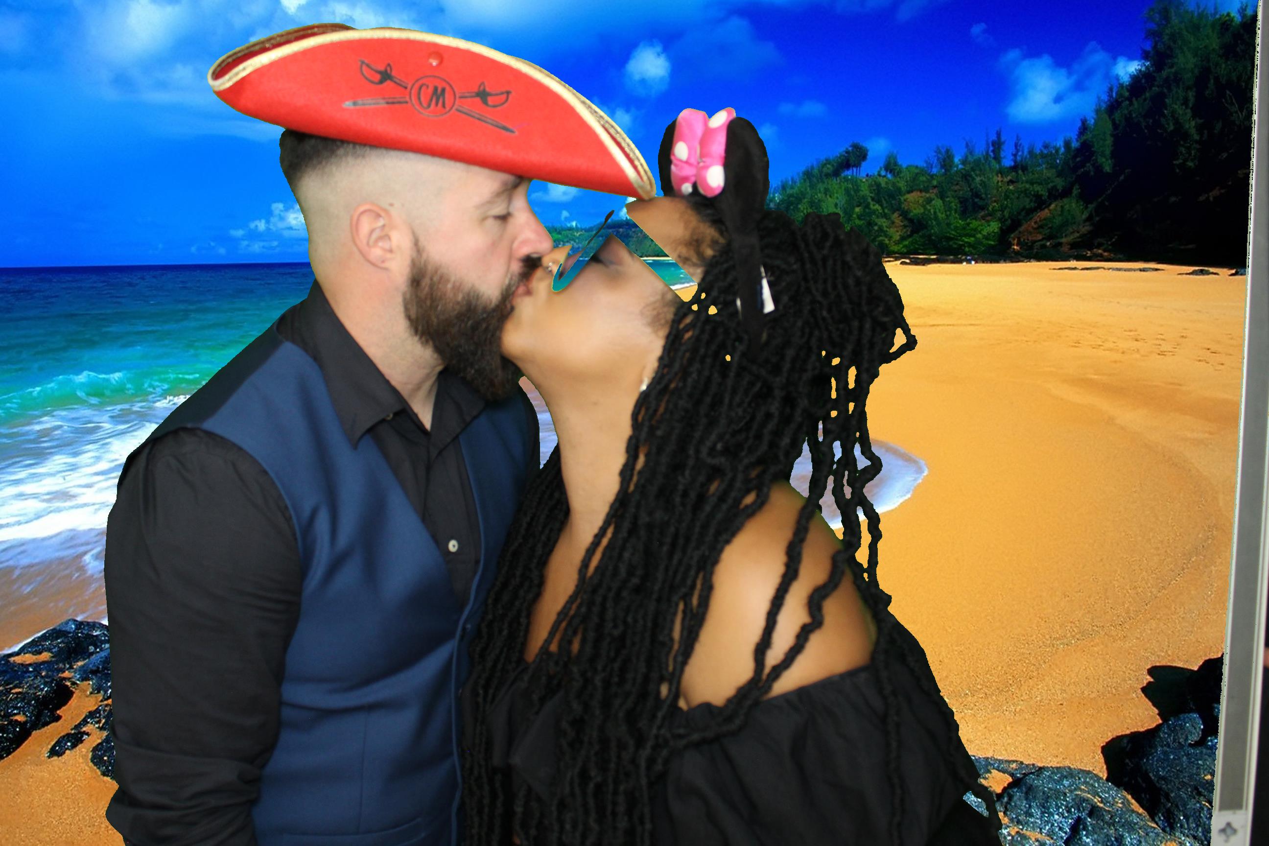 Leah & Lee's Wedding | View more photos from the event at gallery.omegaphotobooths.co.uk/u/Omega-Photobooths/Leah-Lees-Wedding