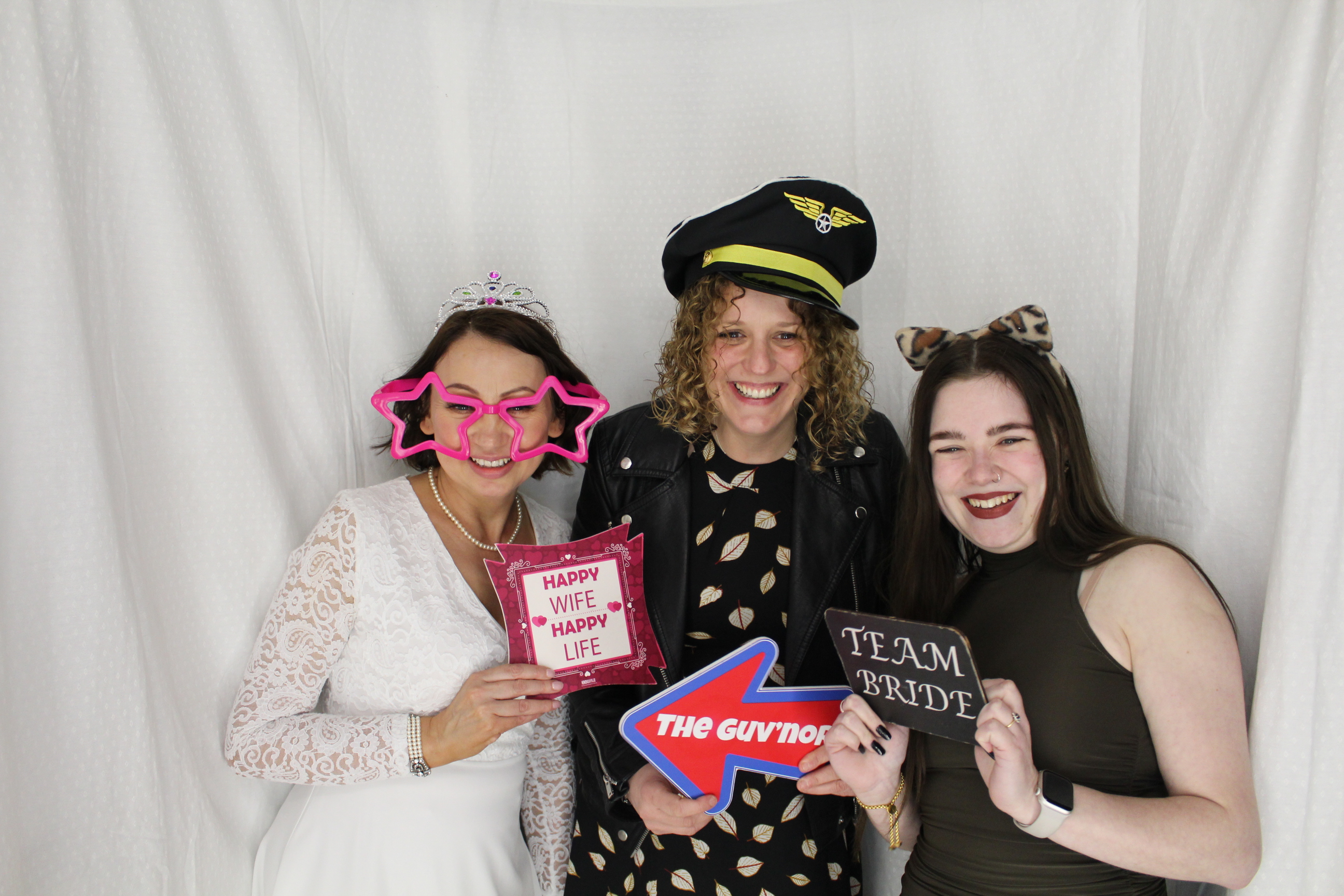 Michelle and Roger's Wedding | View more photos from the event at gallery.omegaphotobooths.co.uk/u/Omega-Photobooths/Michelle-and-Rogers-Wedding