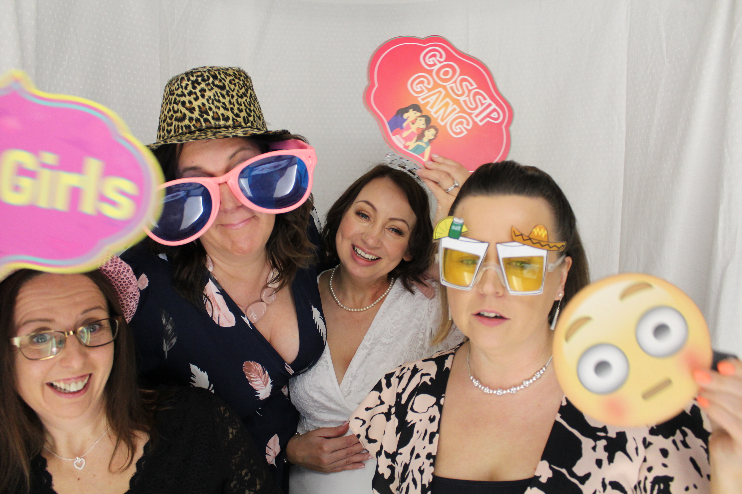Michelle and Roger's Wedding | View more photos from the event at gallery.omegaphotobooths.co.uk/u/Omega-Photobooths/Michelle-and-Rogers-Wedding