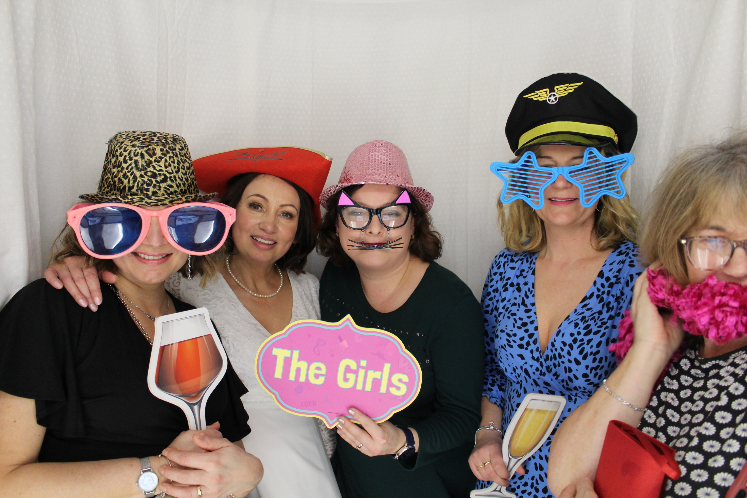 Michelle and Roger's Wedding | View more photos from the event at gallery.omegaphotobooths.co.uk/u/Omega-Photobooths/Michelle-and-Rogers-Wedding