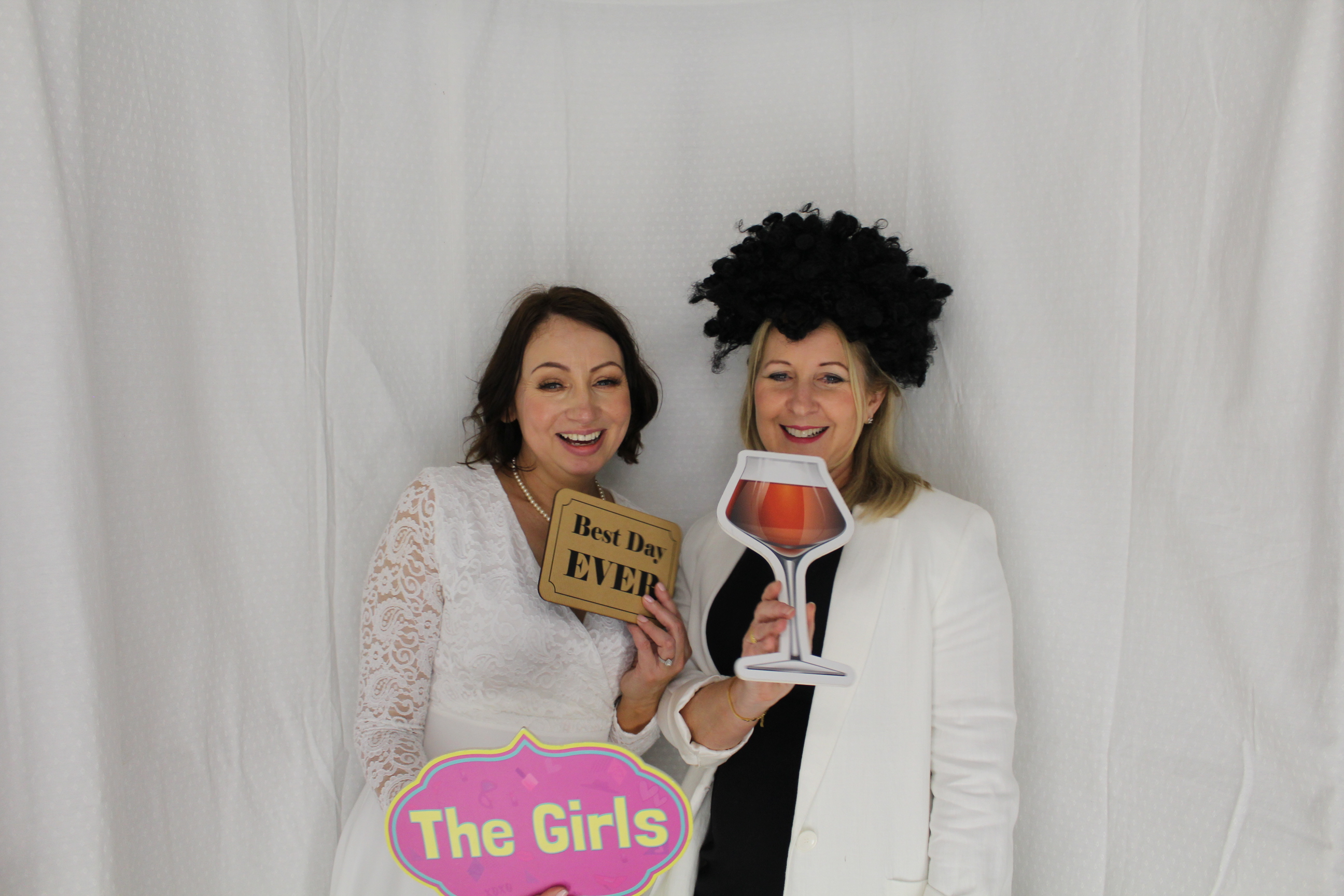 Michelle and Roger's Wedding | View more photos from the event at gallery.omegaphotobooths.co.uk/u/Omega-Photobooths/Michelle-and-Rogers-Wedding