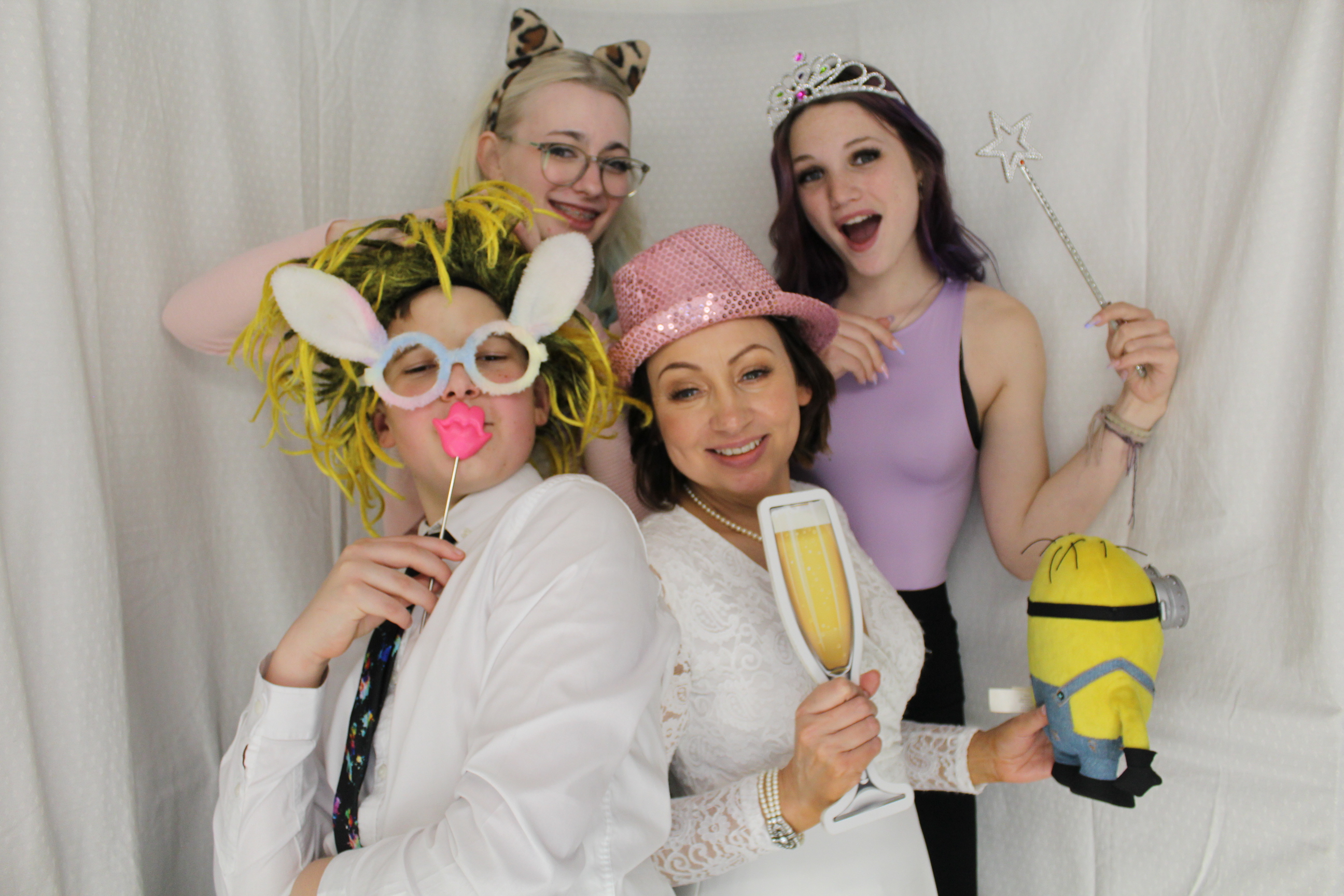 Michelle and Roger's Wedding | View more photos from the event at gallery.omegaphotobooths.co.uk/u/Omega-Photobooths/Michelle-and-Rogers-Wedding