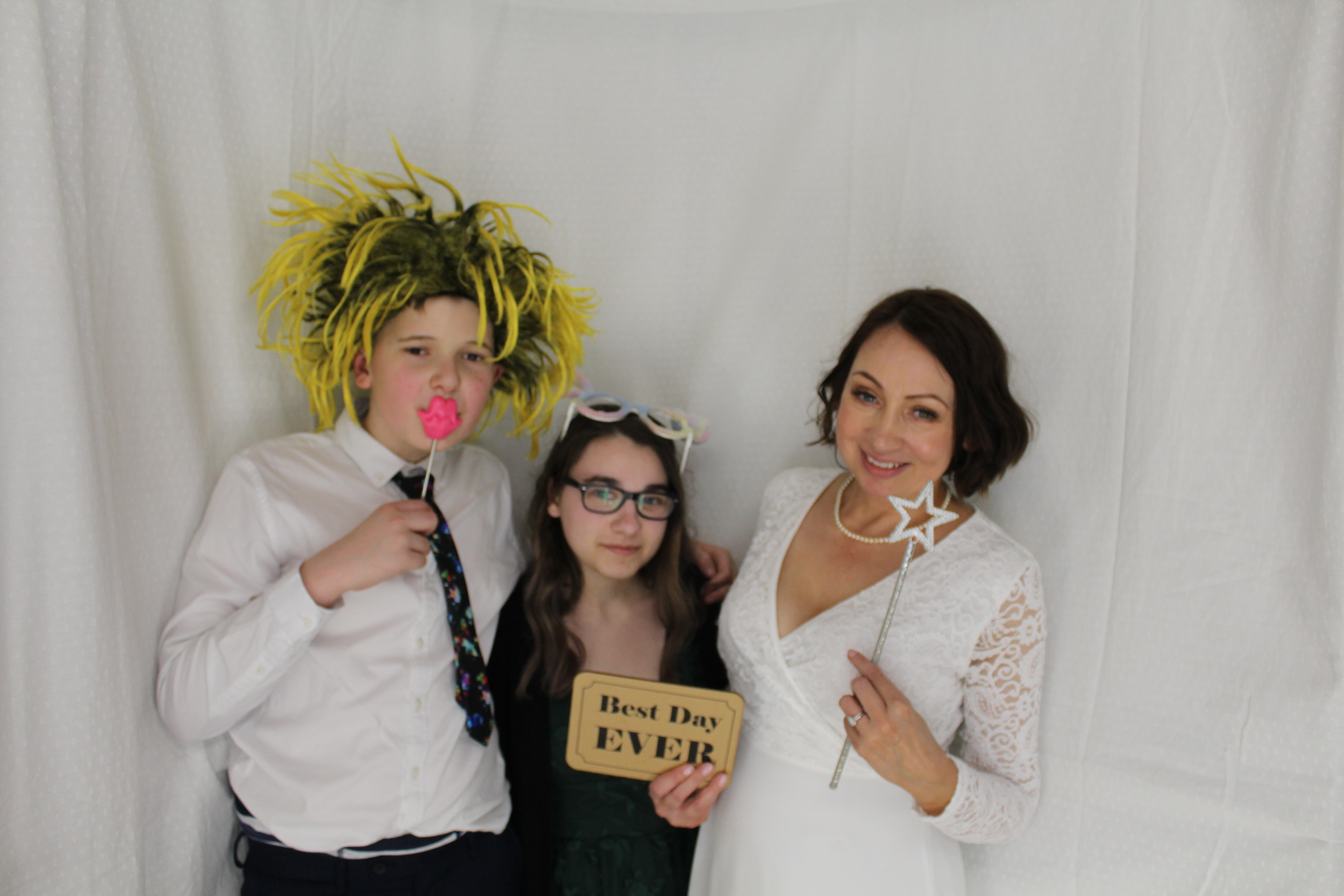Michelle and Roger's Wedding | View more photos from the event at gallery.omegaphotobooths.co.uk/u/Omega-Photobooths/Michelle-and-Rogers-Wedding