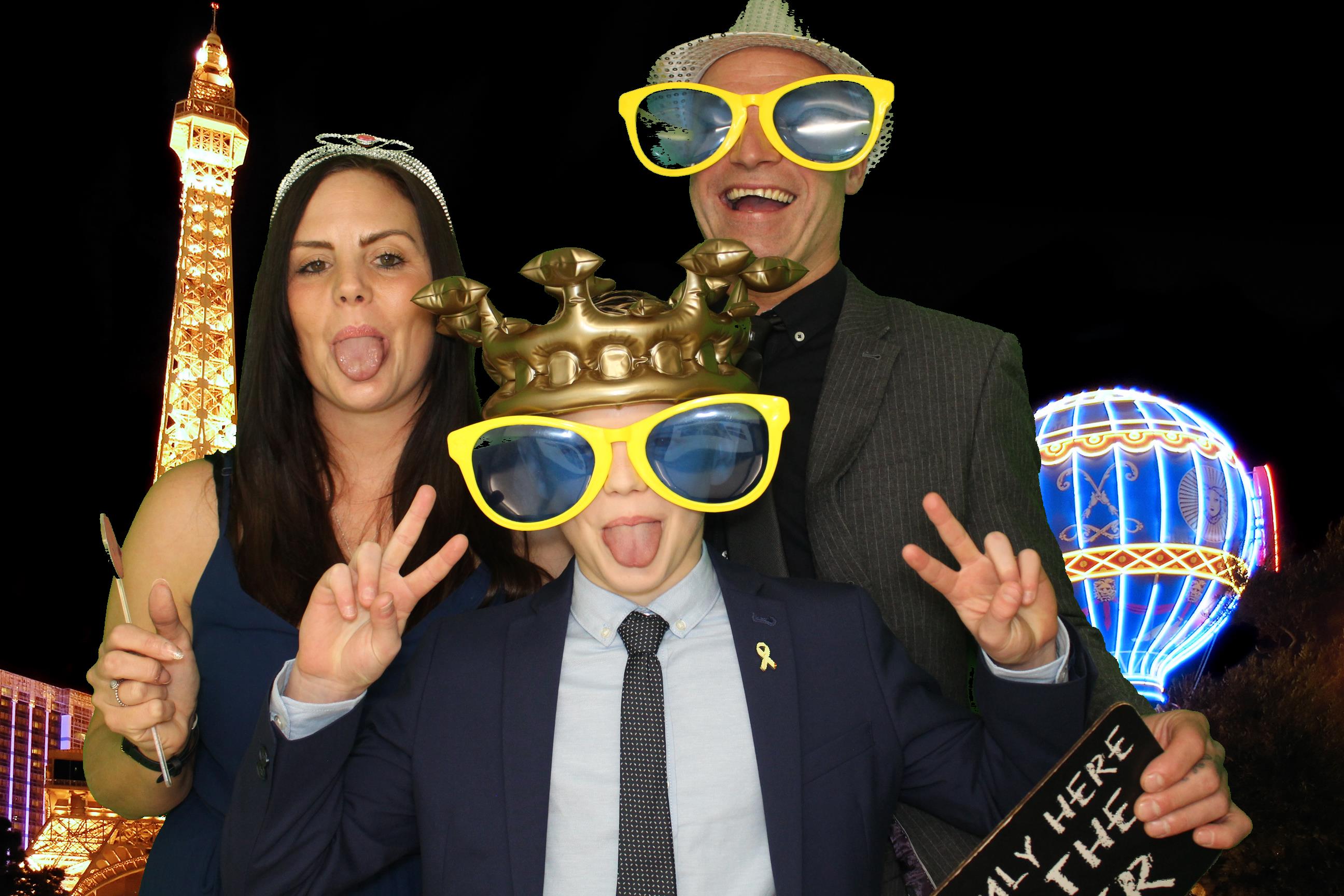 YORKMIX HERO AWARDS 2023 | View more photos from the event at gallery.omegaphotobooths.co.uk/u/Omega-Photobooths/YORKMIX-HERO-AWARDS-2023