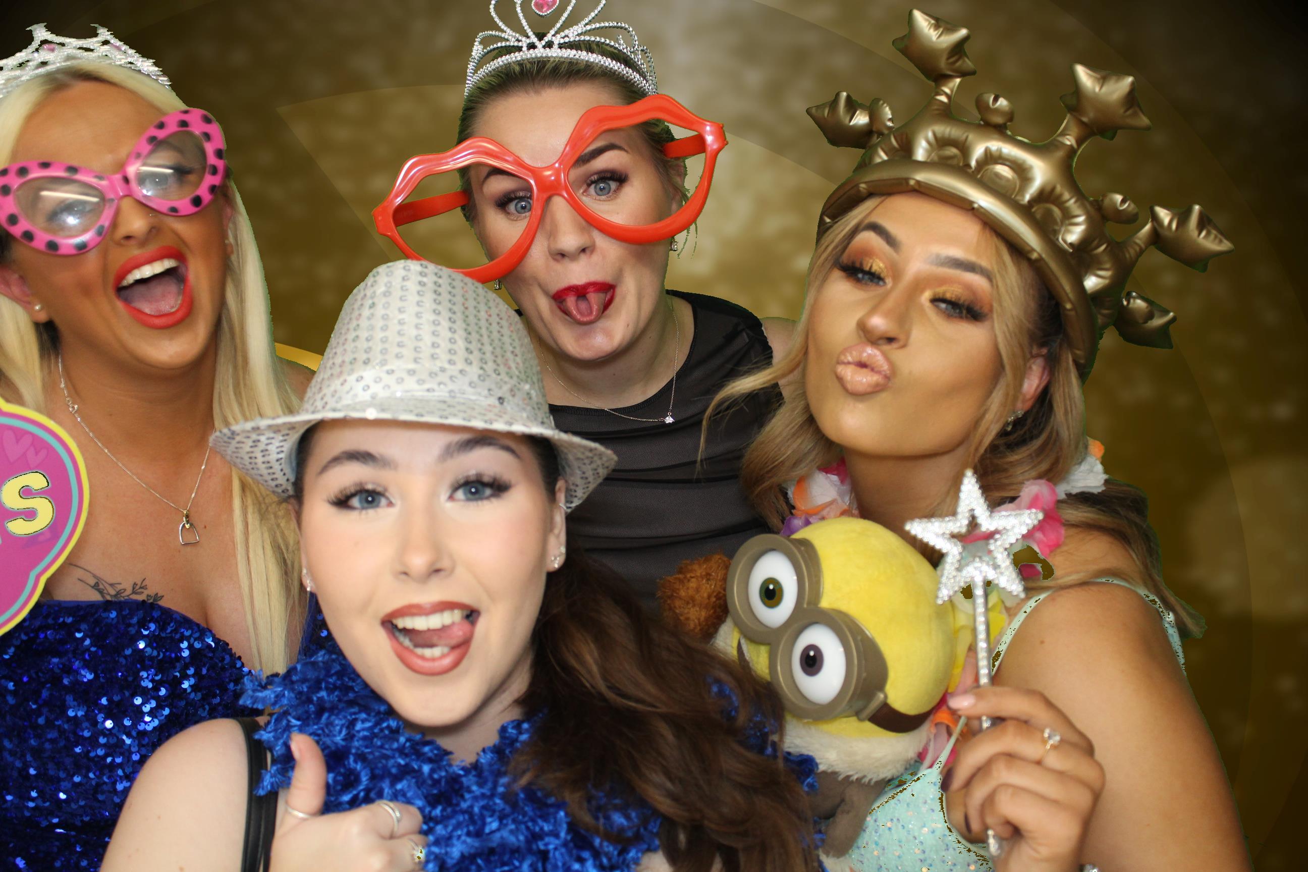 YORKMIX HERO AWARDS 2023 | View more photos from the event at gallery.omegaphotobooths.co.uk/u/Omega-Photobooths/YORKMIX-HERO-AWARDS-2023