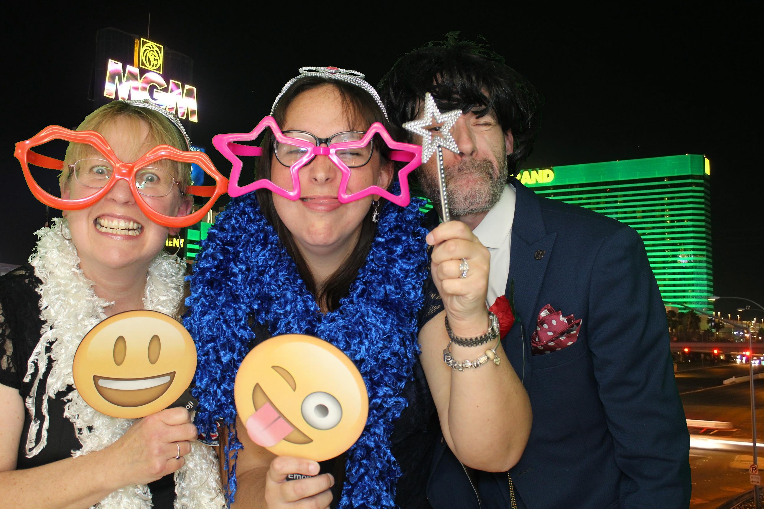 YORKMIX HERO AWARDS 2023 | View more photos from the event at gallery.omegaphotobooths.co.uk/u/Omega-Photobooths/YORKMIX-HERO-AWARDS-2023