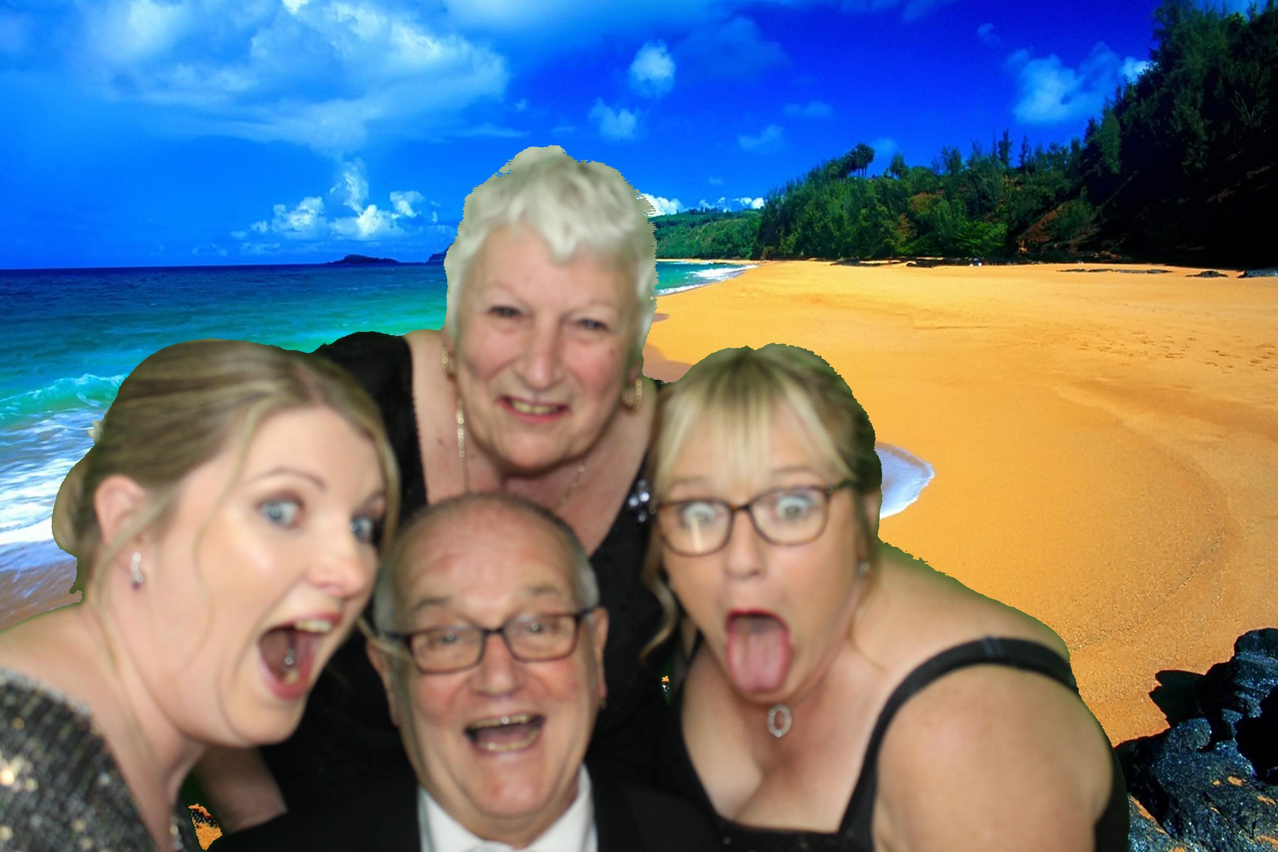 YORKMIX HERO AWARDS 2023 | View more photos from the event at gallery.omegaphotobooths.co.uk/u/Omega-Photobooths/YORKMIX-HERO-AWARDS-2023