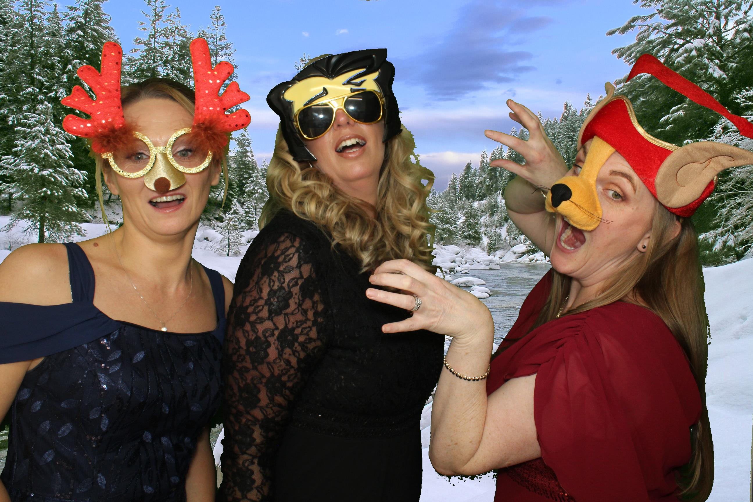 Read Xmas Ball | View more photos from the event at gallery.omegaphotobooths.co.uk/u/Omega-Photobooths/Read-Xmas-Ball