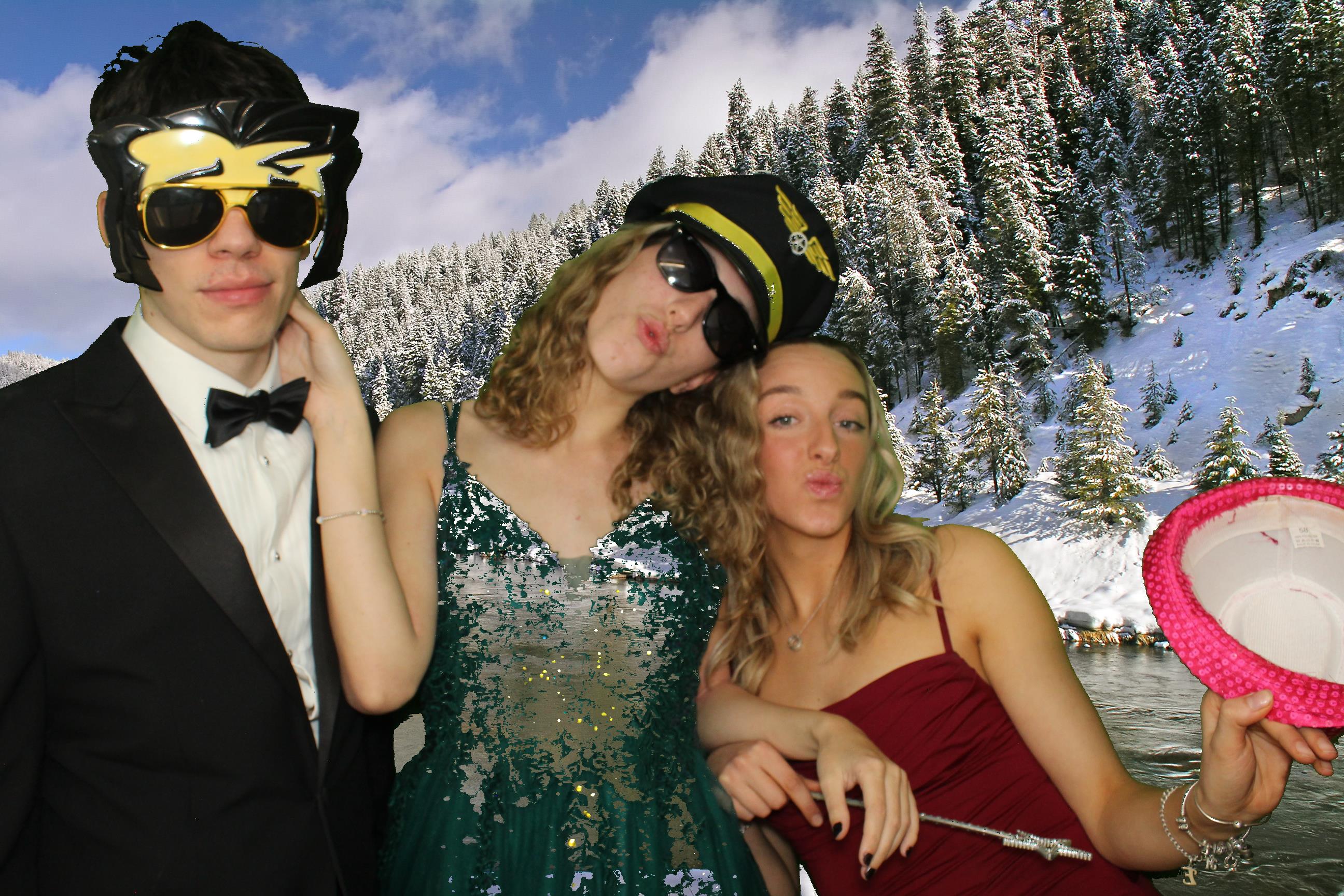 Read Xmas Ball | View more photos from the event at gallery.omegaphotobooths.co.uk/u/Omega-Photobooths/Read-Xmas-Ball