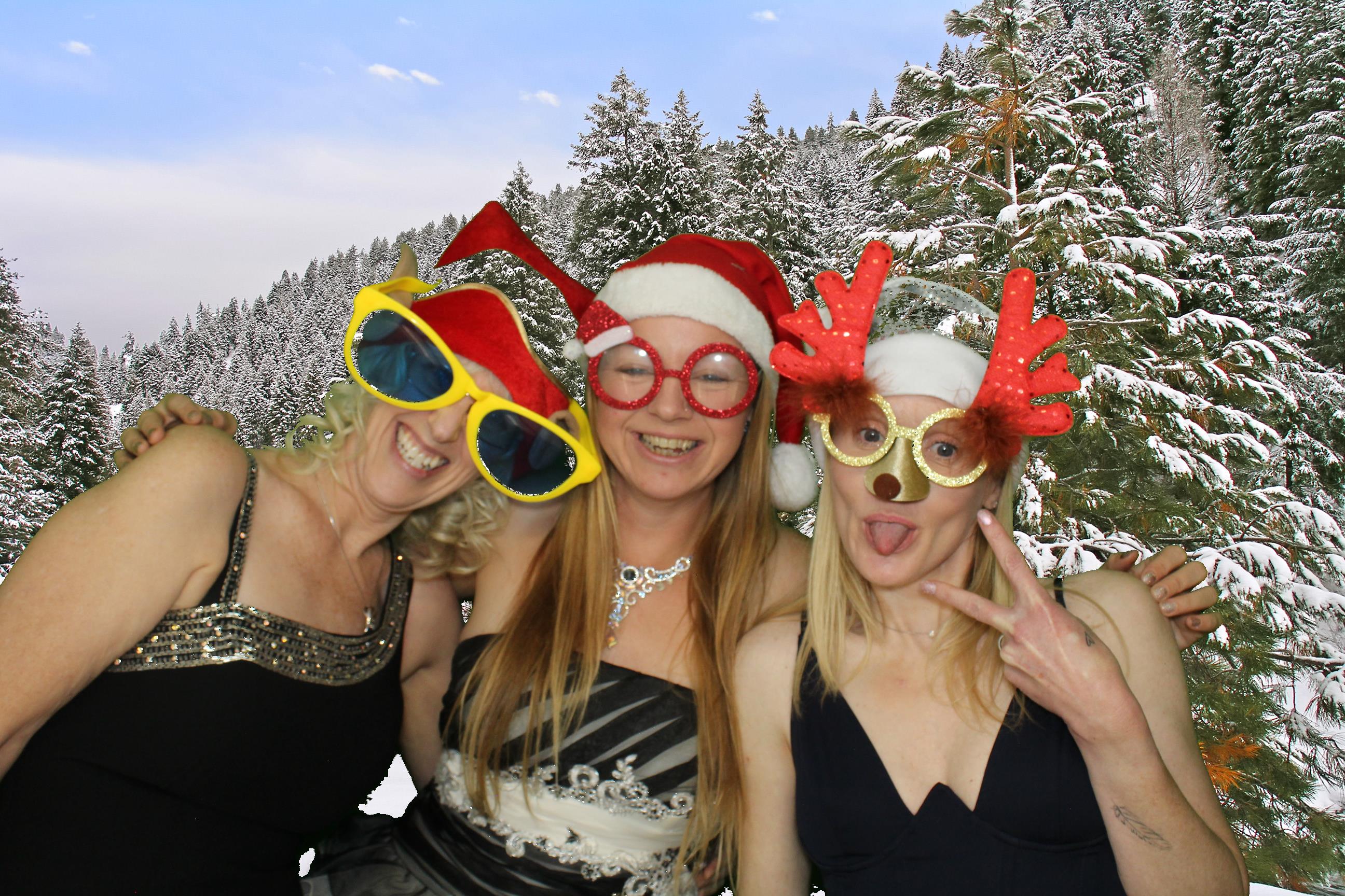 Read Xmas Ball | View more photos from the event at gallery.omegaphotobooths.co.uk/u/Omega-Photobooths/Read-Xmas-Ball