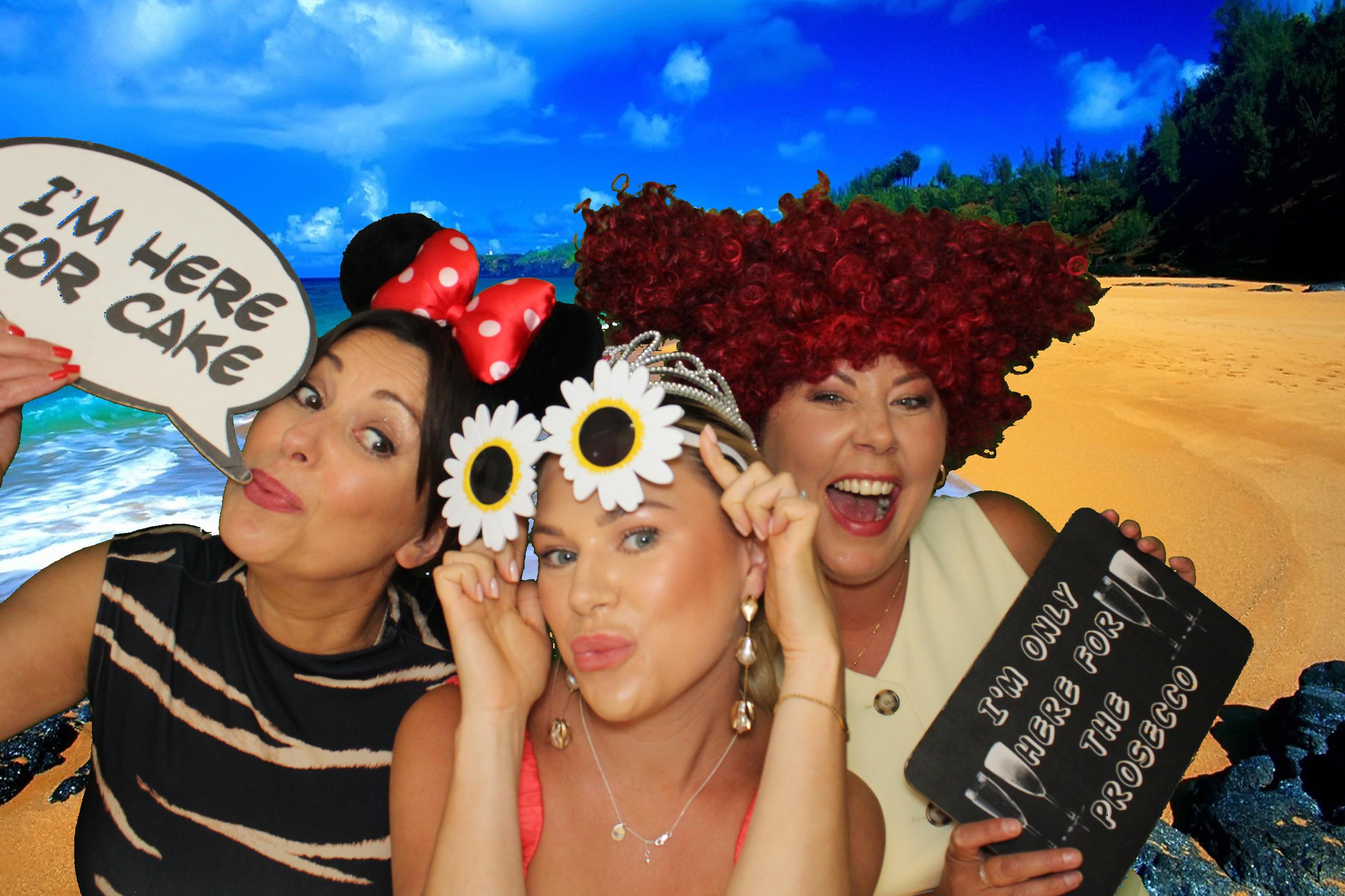 Daisy & Matt's Wedding | View more photos from the event at gallery.omegaphotobooths.co.uk/u/Omega-Photobooths/Daisy-Matts-Wedding