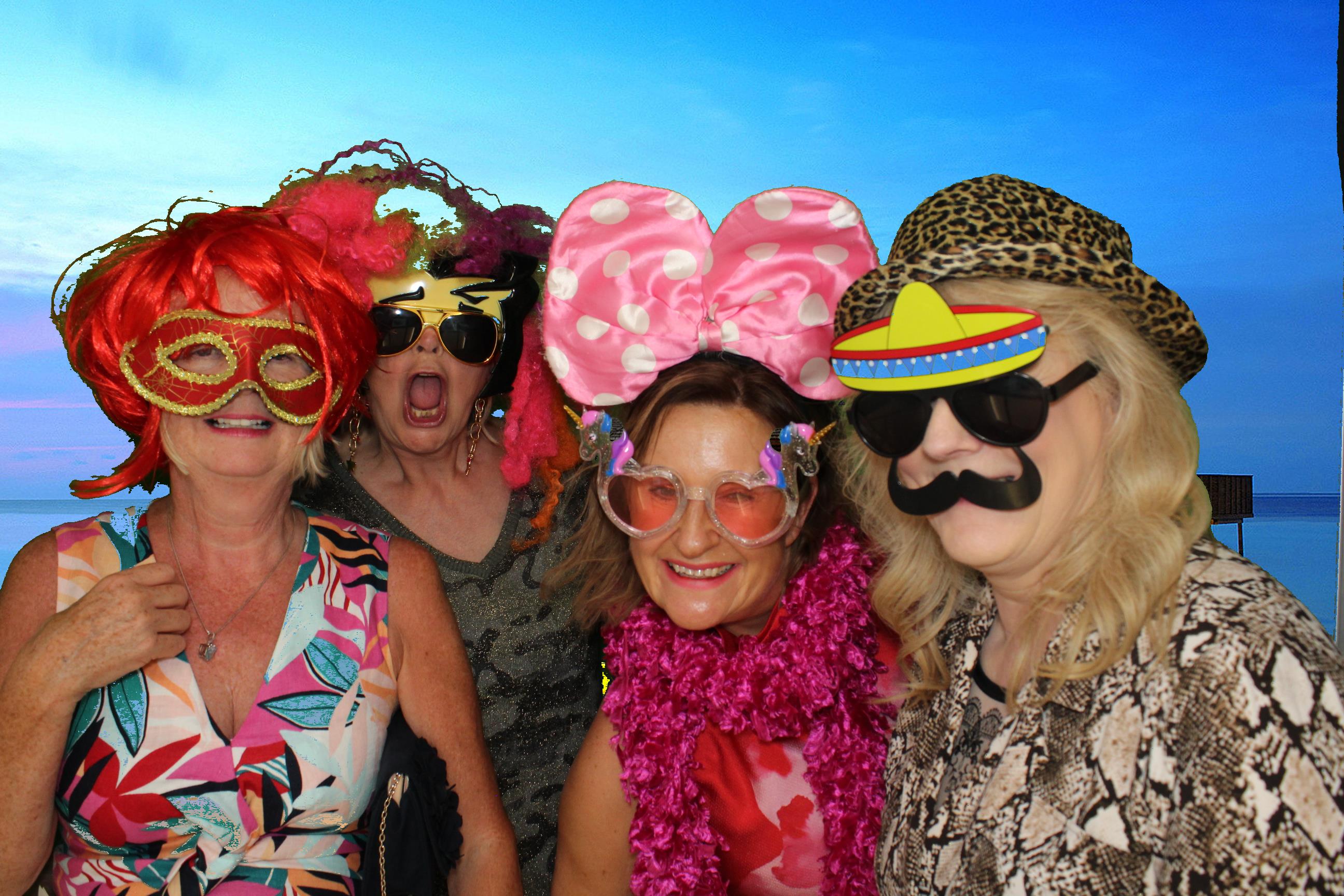 Daisy & Matt's Wedding | View more photos from the event at gallery.omegaphotobooths.co.uk/u/Omega-Photobooths/Daisy-Matts-Wedding