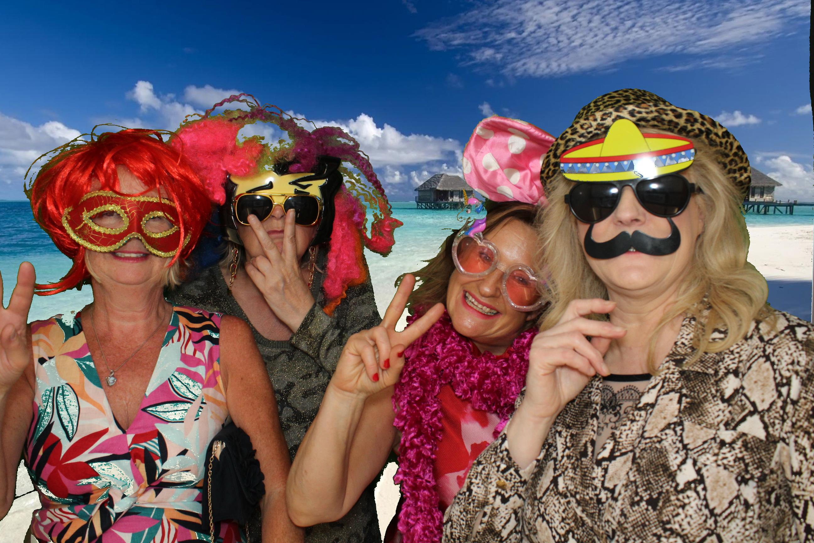 Daisy & Matt's Wedding | View more photos from the event at gallery.omegaphotobooths.co.uk/u/Omega-Photobooths/Daisy-Matts-Wedding