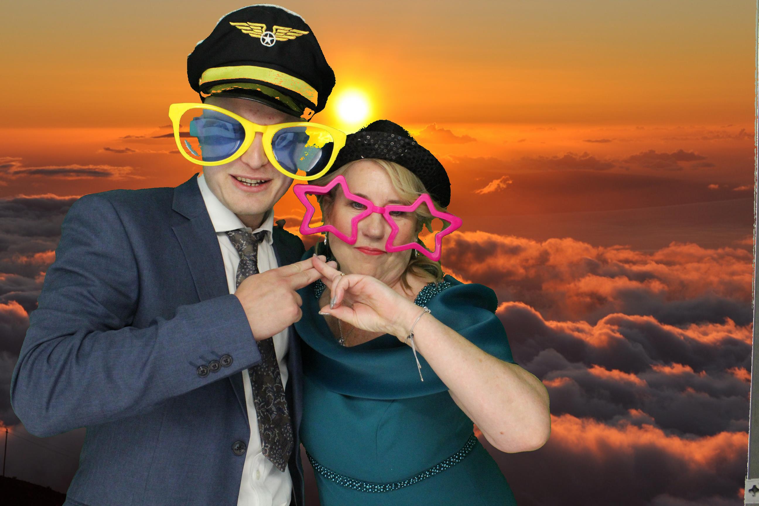 Lauren and Joe's Wedding | View more photos from the event at gallery.omegaphotobooths.co.uk/u/Omega-Photobooths/Lauren-and-Joes-Wedding