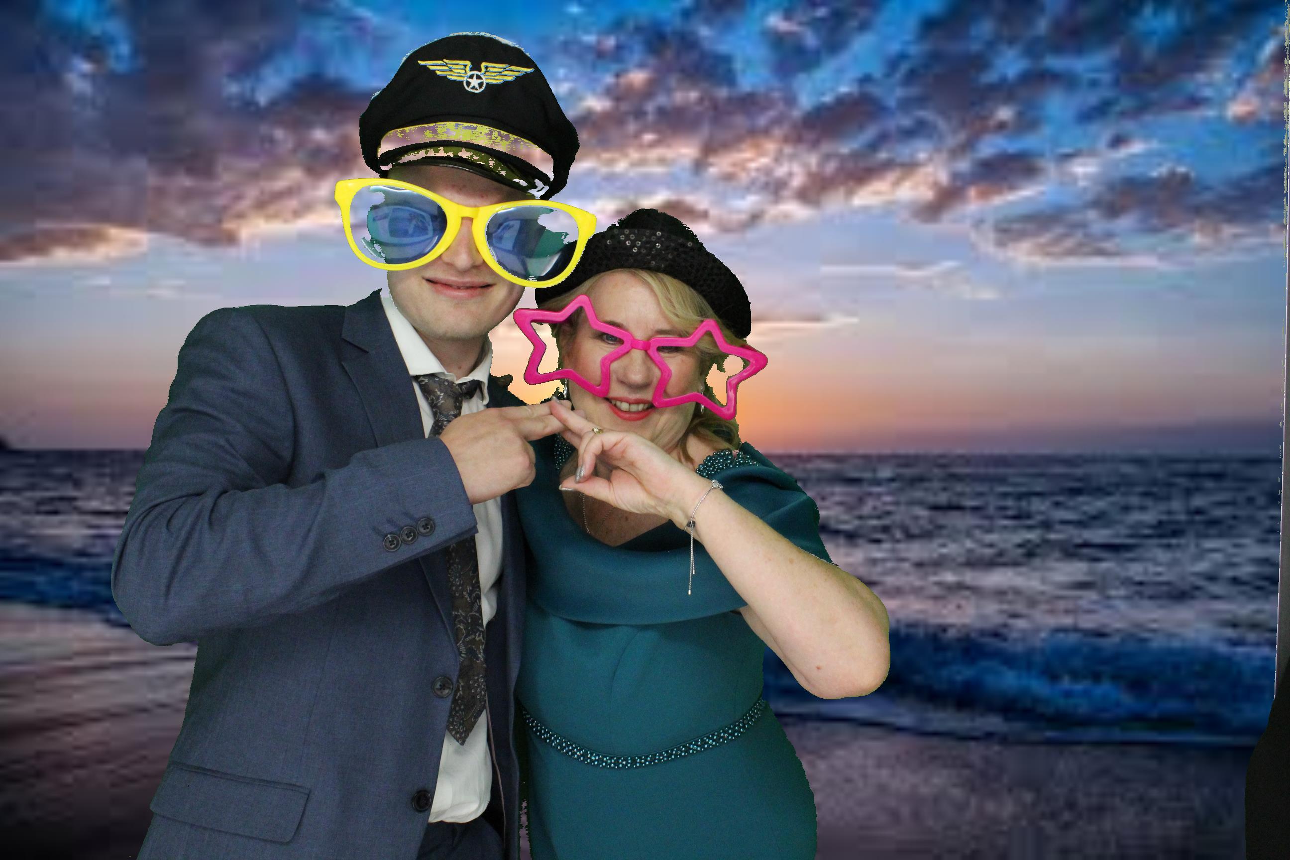 Lauren and Joe's Wedding | View more photos from the event at gallery.omegaphotobooths.co.uk/u/Omega-Photobooths/Lauren-and-Joes-Wedding