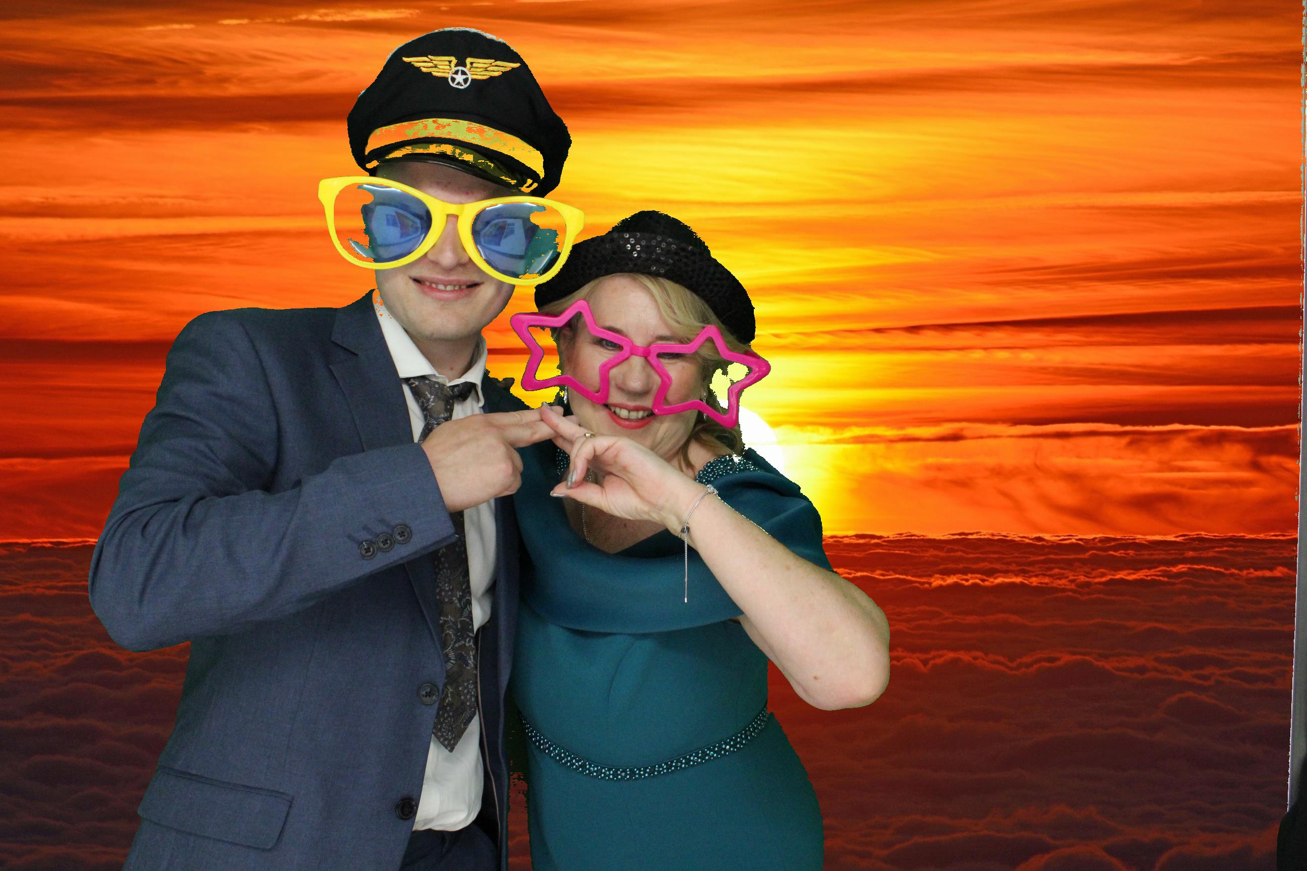 Lauren and Joe's Wedding | View more photos from the event at gallery.omegaphotobooths.co.uk/u/Omega-Photobooths/Lauren-and-Joes-Wedding