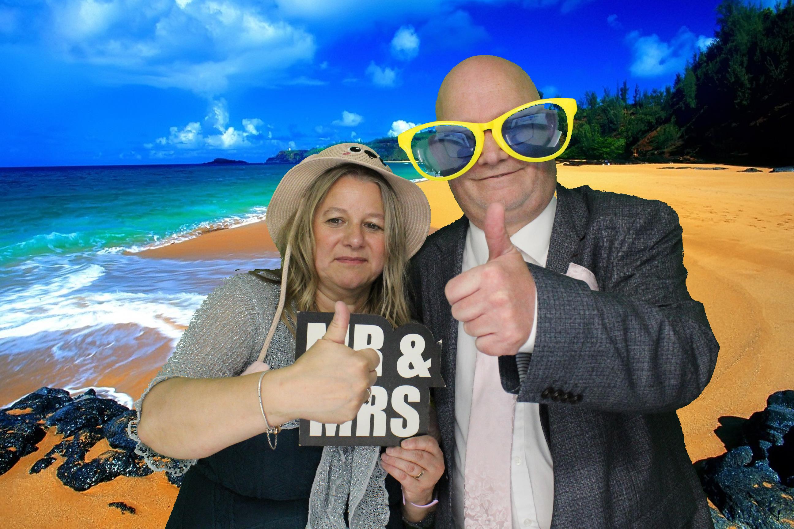 Lauren and Joe's Wedding | View more photos from the event at gallery.omegaphotobooths.co.uk/u/Omega-Photobooths/Lauren-and-Joes-Wedding
