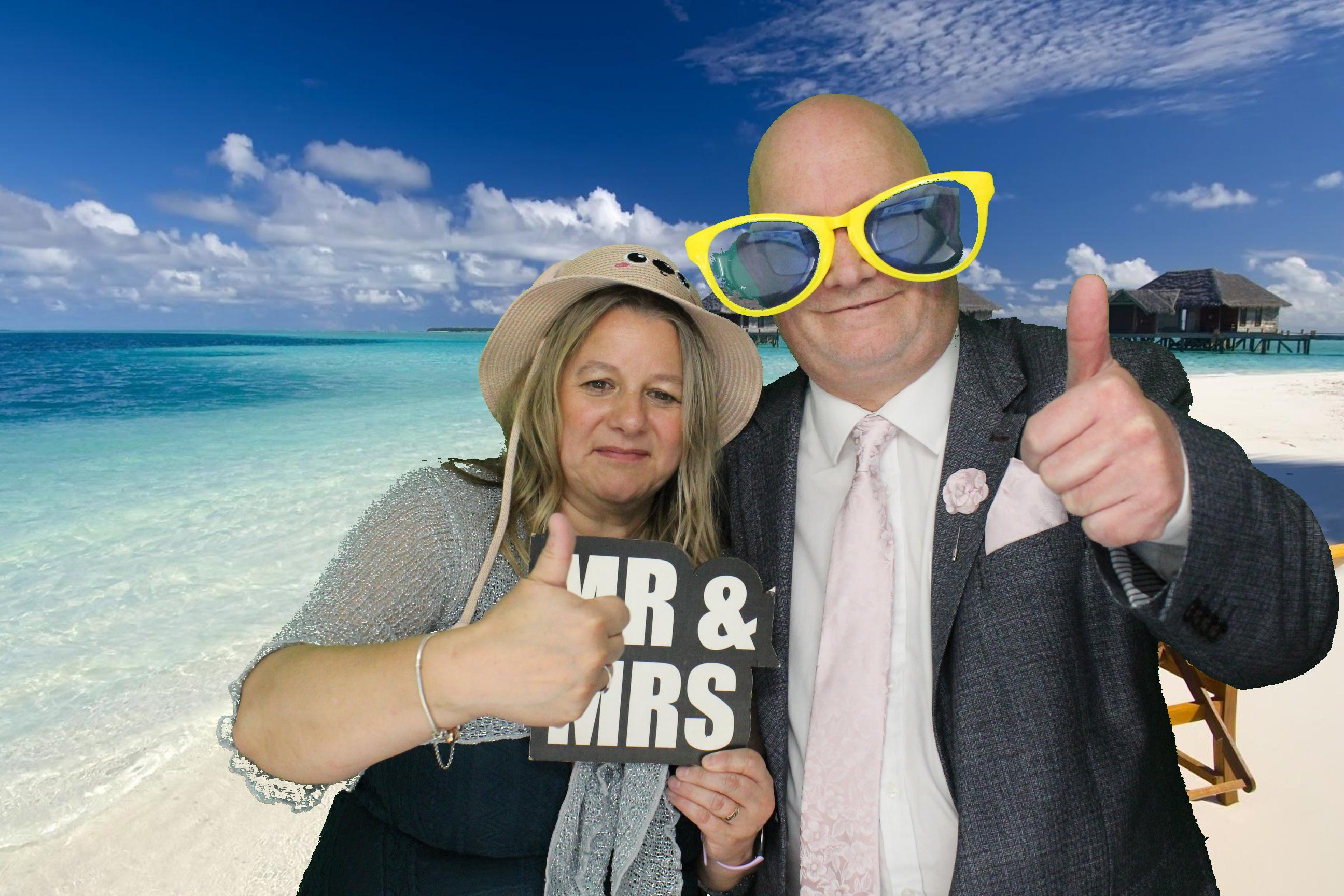 Lauren and Joe's Wedding | View more photos from the event at gallery.omegaphotobooths.co.uk/u/Omega-Photobooths/Lauren-and-Joes-Wedding