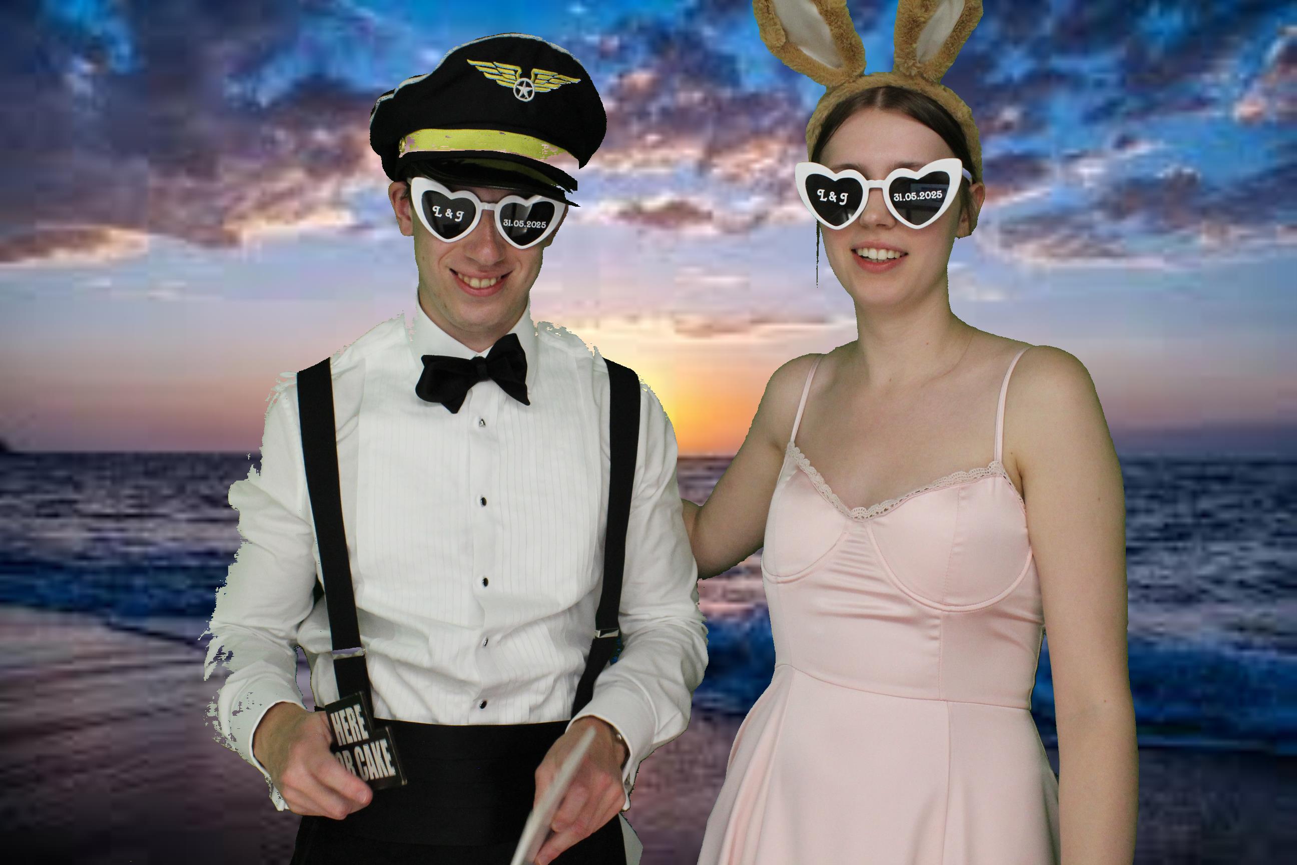 Lauren and Joe's Wedding | View more photos from the event at gallery.omegaphotobooths.co.uk/u/Omega-Photobooths/Lauren-and-Joes-Wedding