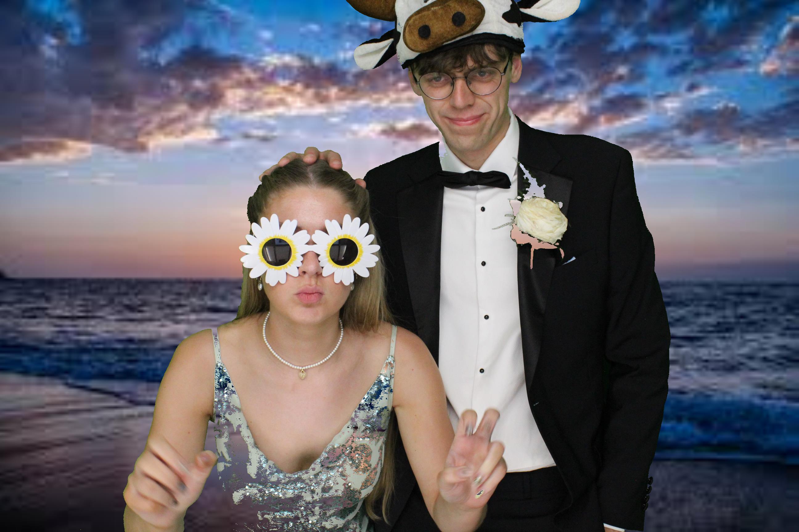 Lauren and Joe's Wedding | View more photos from the event at gallery.omegaphotobooths.co.uk/u/Omega-Photobooths/Lauren-and-Joes-Wedding