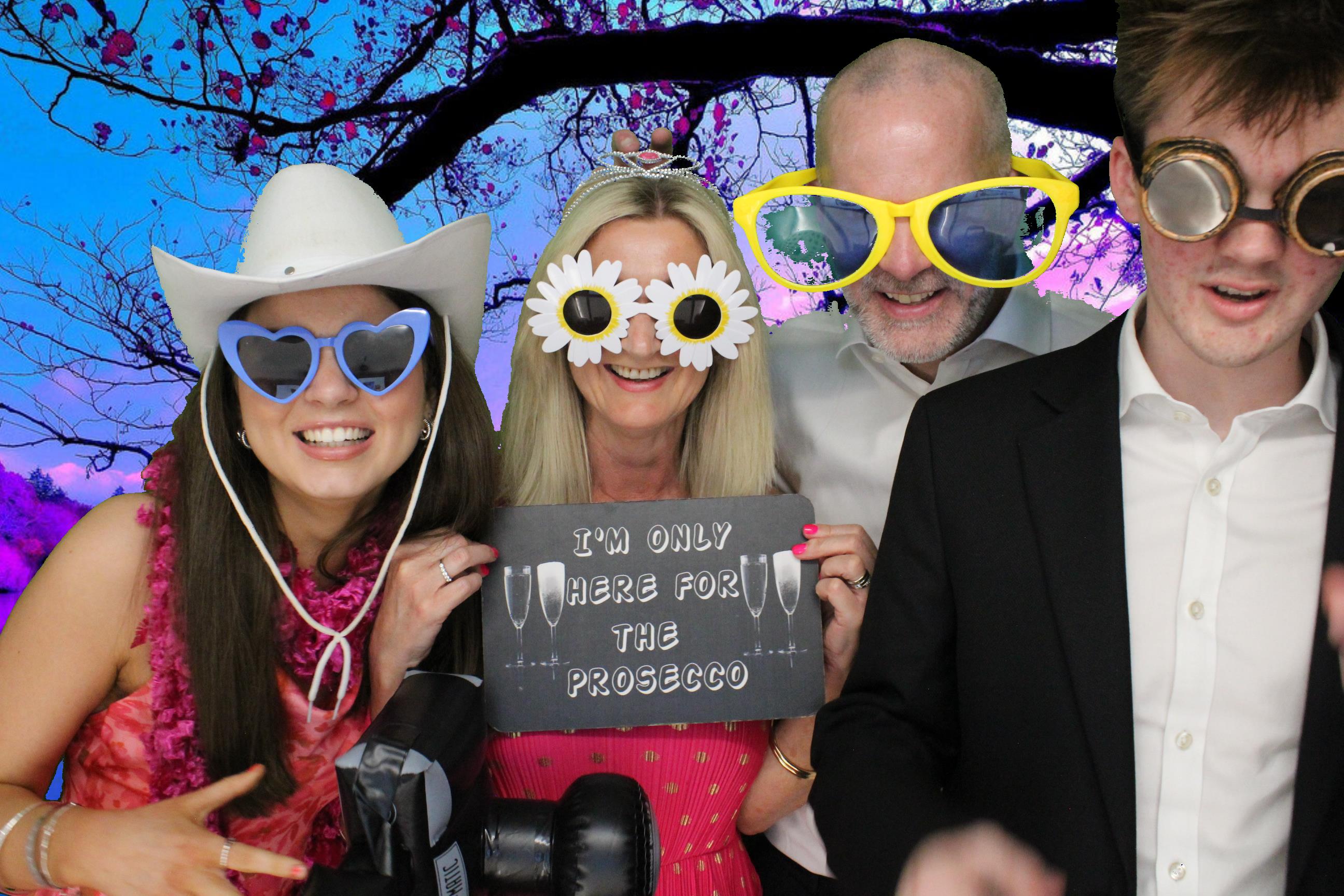 Lauren and Joe's Wedding | View more photos from the event at gallery.omegaphotobooths.co.uk/u/Omega-Photobooths/Lauren-and-Joes-Wedding