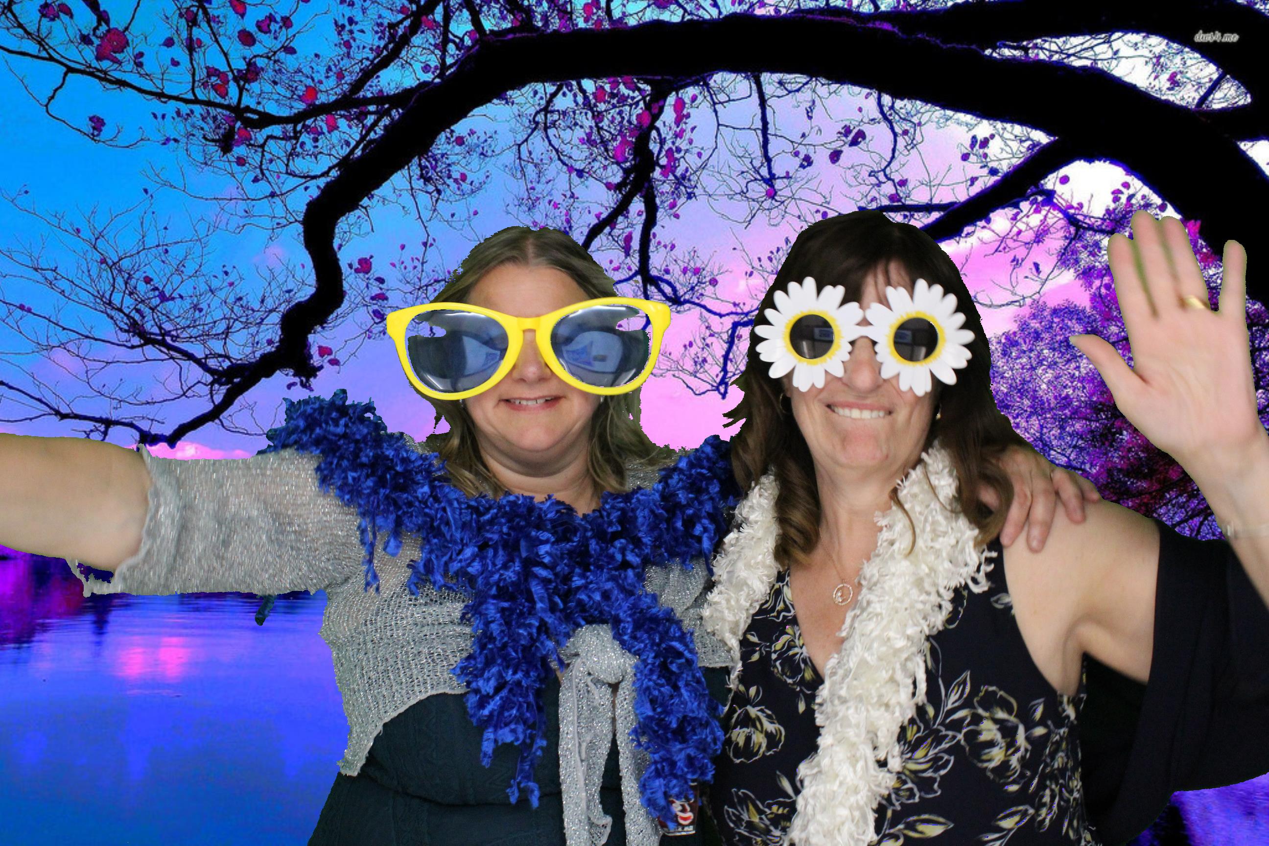 Lauren and Joe's Wedding | View more photos from the event at gallery.omegaphotobooths.co.uk/u/Omega-Photobooths/Lauren-and-Joes-Wedding