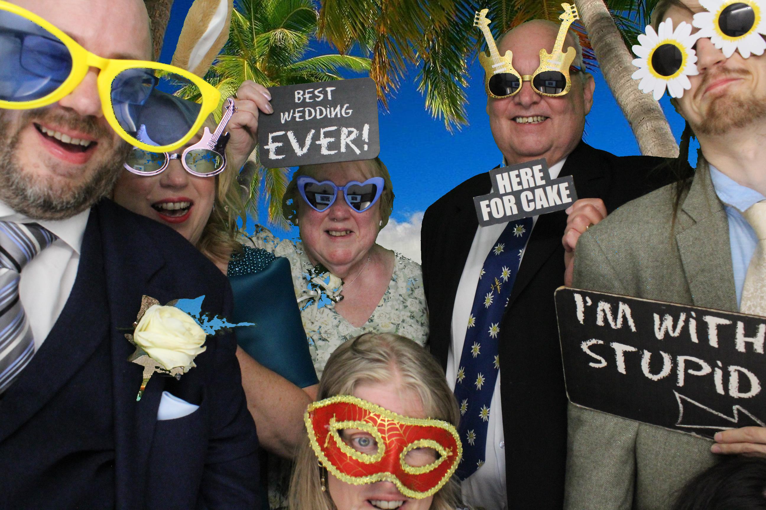 Lauren and Joe's Wedding | View more photos from the event at gallery.omegaphotobooths.co.uk/u/Omega-Photobooths/Lauren-and-Joes-Wedding