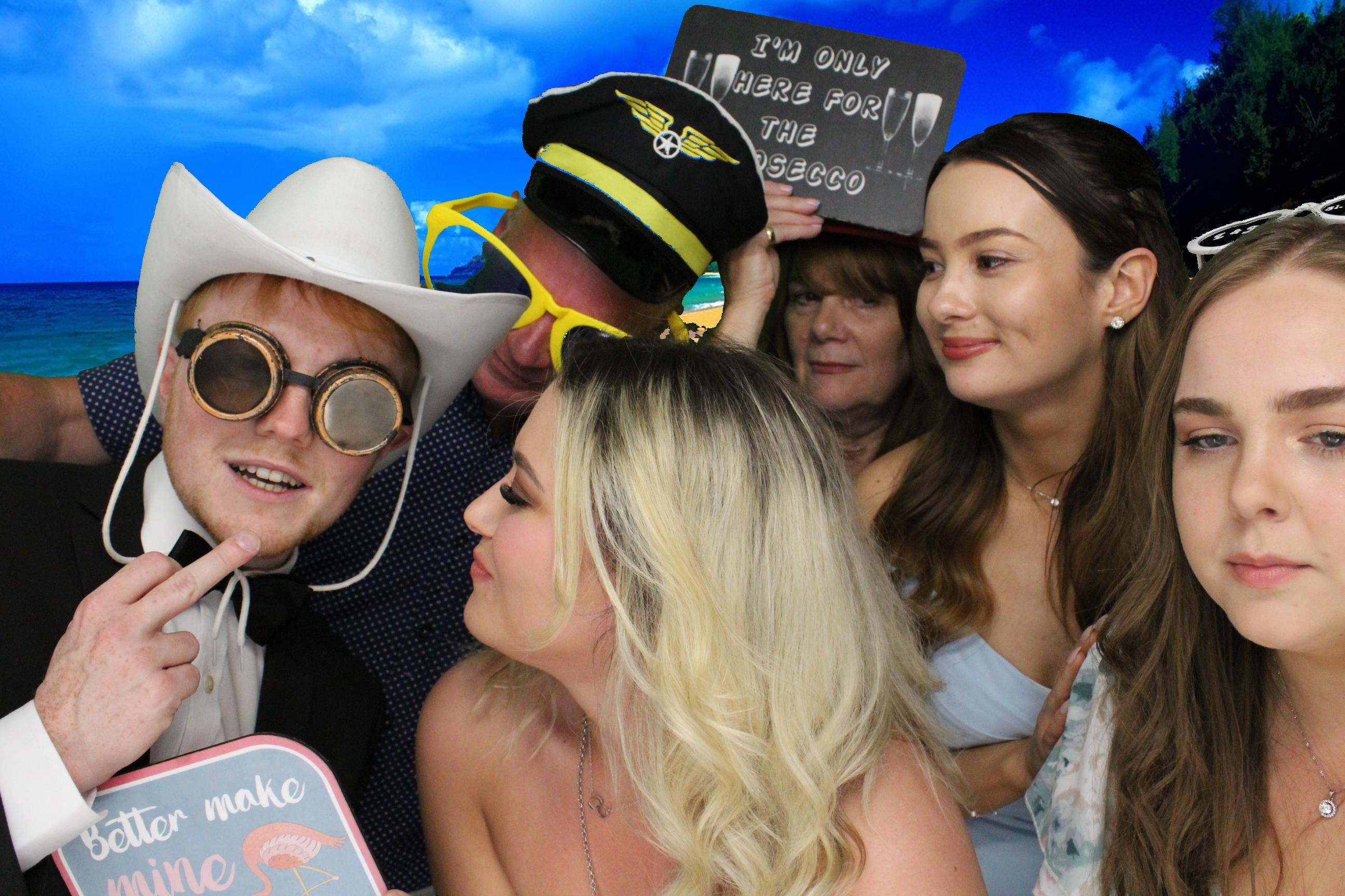 Lauren and Joe's Wedding | View more photos from the event at gallery.omegaphotobooths.co.uk/u/Omega-Photobooths/Lauren-and-Joes-Wedding