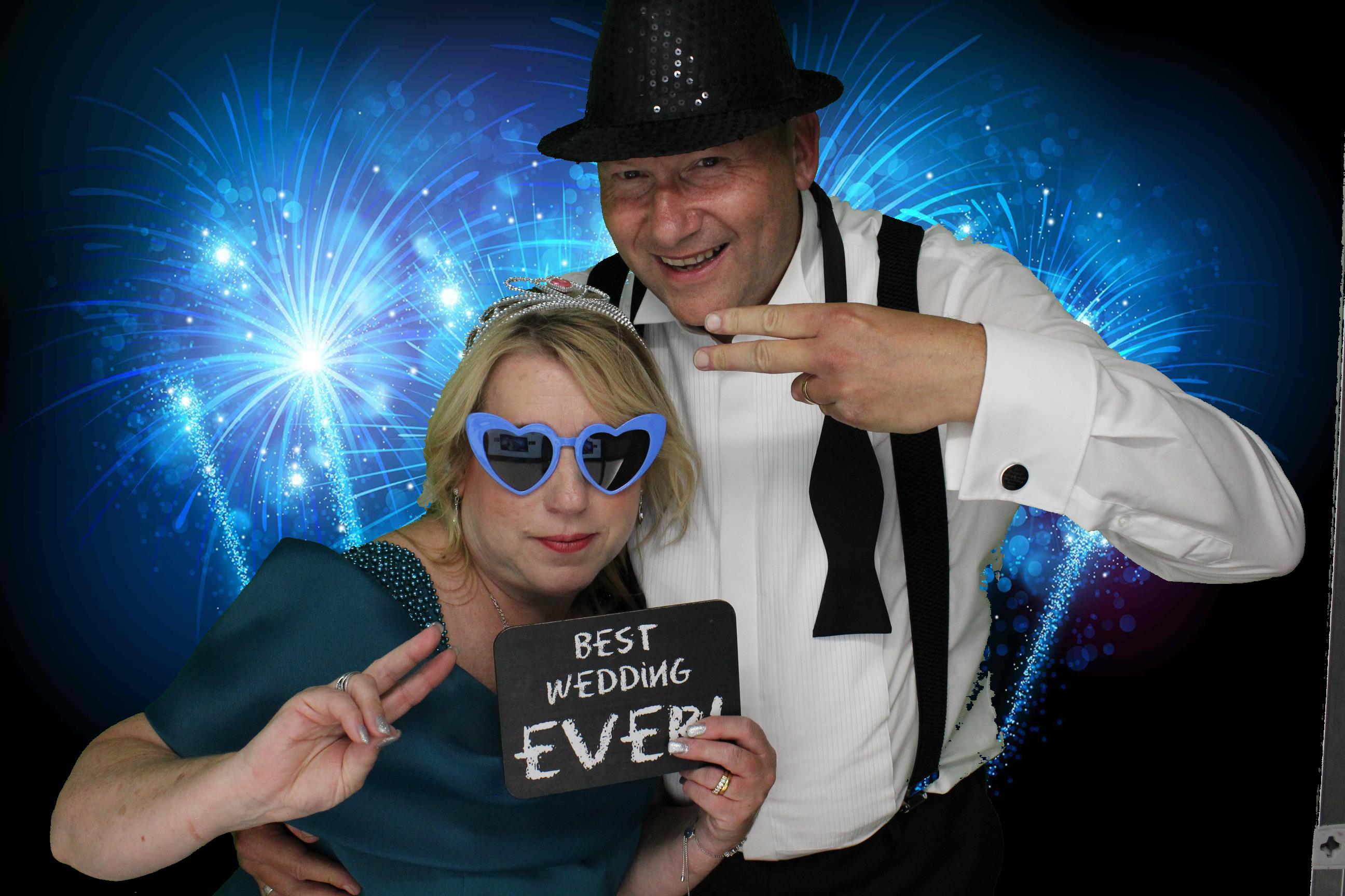 Lauren and Joe's Wedding | View more photos from the event at gallery.omegaphotobooths.co.uk/u/Omega-Photobooths/Lauren-and-Joes-Wedding