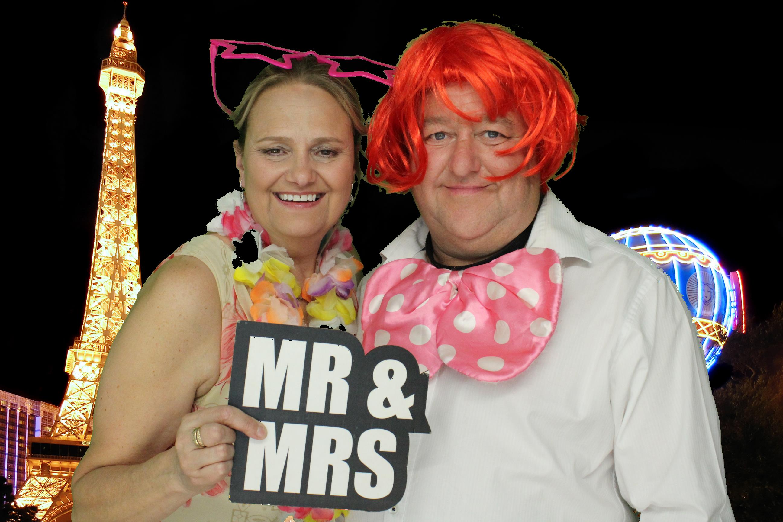 Lauren and Joe's Wedding | View more photos from the event at gallery.omegaphotobooths.co.uk/u/Omega-Photobooths/Lauren-and-Joes-Wedding
