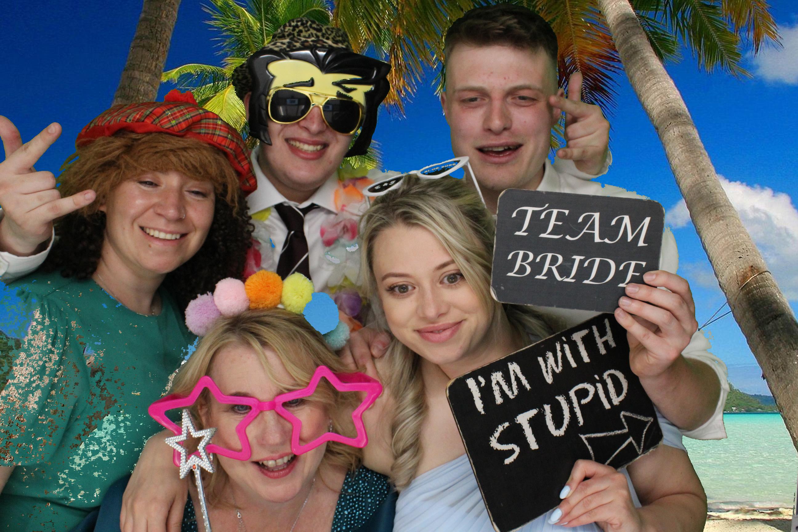 Lauren and Joe's Wedding | View more photos from the event at gallery.omegaphotobooths.co.uk/u/Omega-Photobooths/Lauren-and-Joes-Wedding