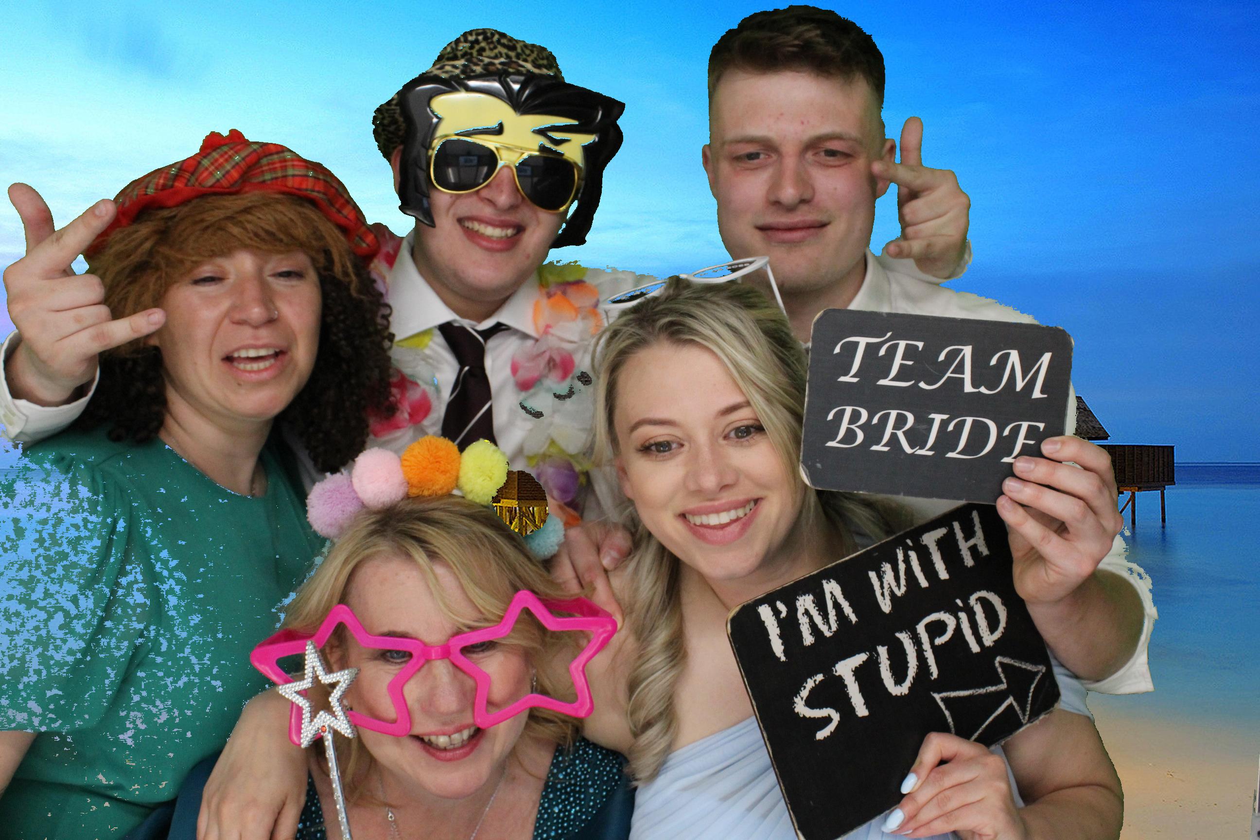 Lauren and Joe's Wedding | View more photos from the event at gallery.omegaphotobooths.co.uk/u/Omega-Photobooths/Lauren-and-Joes-Wedding