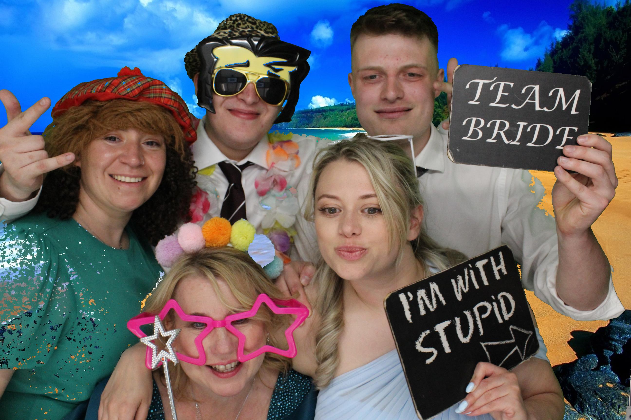Lauren and Joe's Wedding | View more photos from the event at gallery.omegaphotobooths.co.uk/u/Omega-Photobooths/Lauren-and-Joes-Wedding