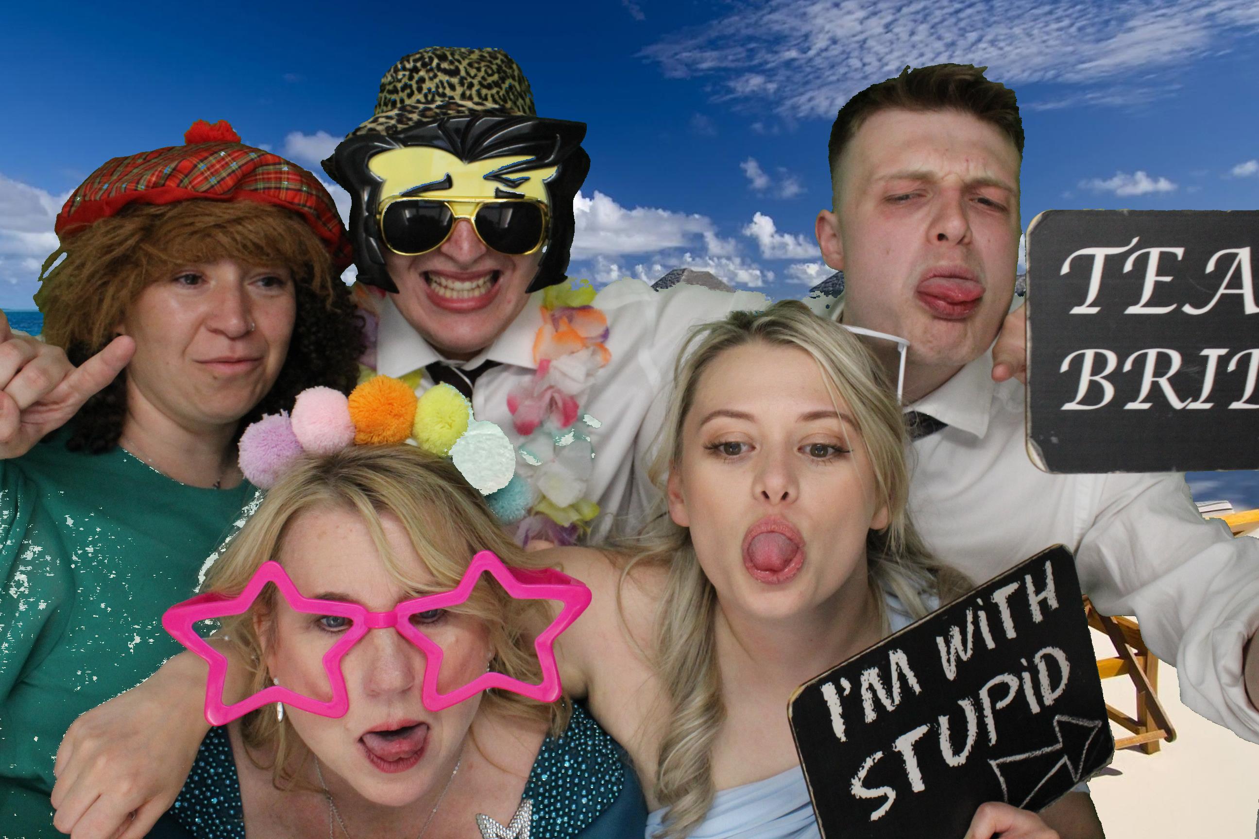 Lauren and Joe's Wedding | View more photos from the event at gallery.omegaphotobooths.co.uk/u/Omega-Photobooths/Lauren-and-Joes-Wedding