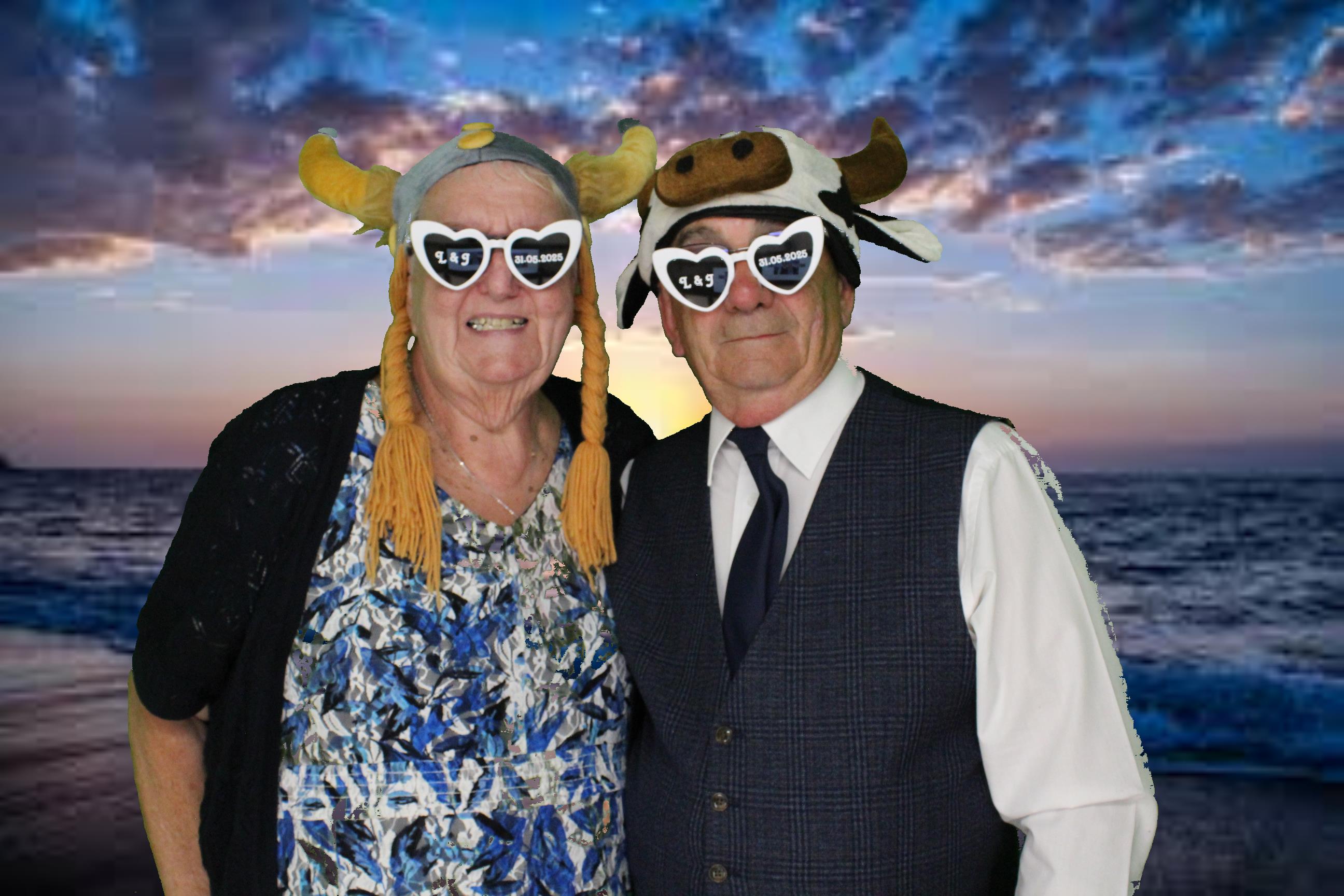 Lauren and Joe's Wedding | View more photos from the event at gallery.omegaphotobooths.co.uk/u/Omega-Photobooths/Lauren-and-Joes-Wedding