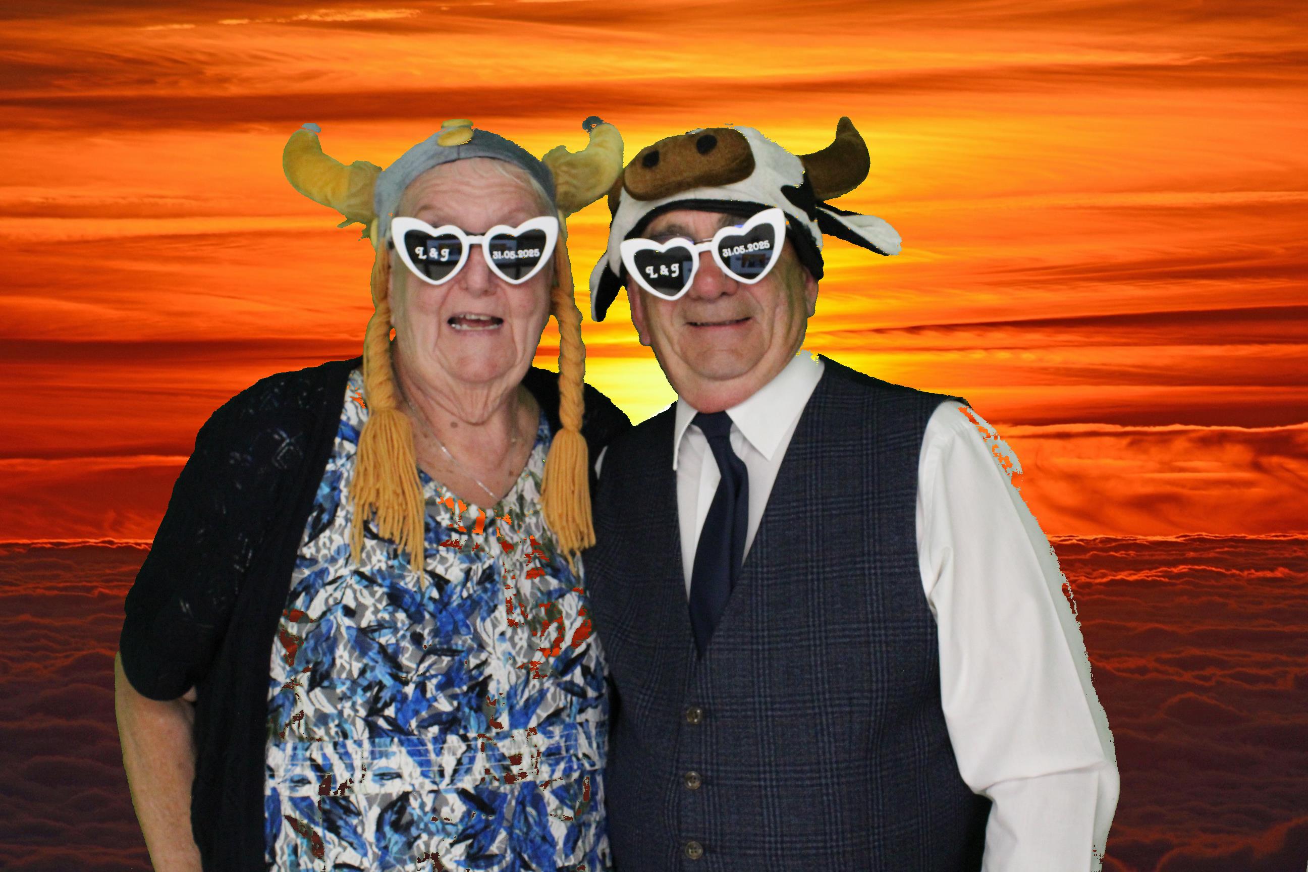 Lauren and Joe's Wedding | View more photos from the event at gallery.omegaphotobooths.co.uk/u/Omega-Photobooths/Lauren-and-Joes-Wedding