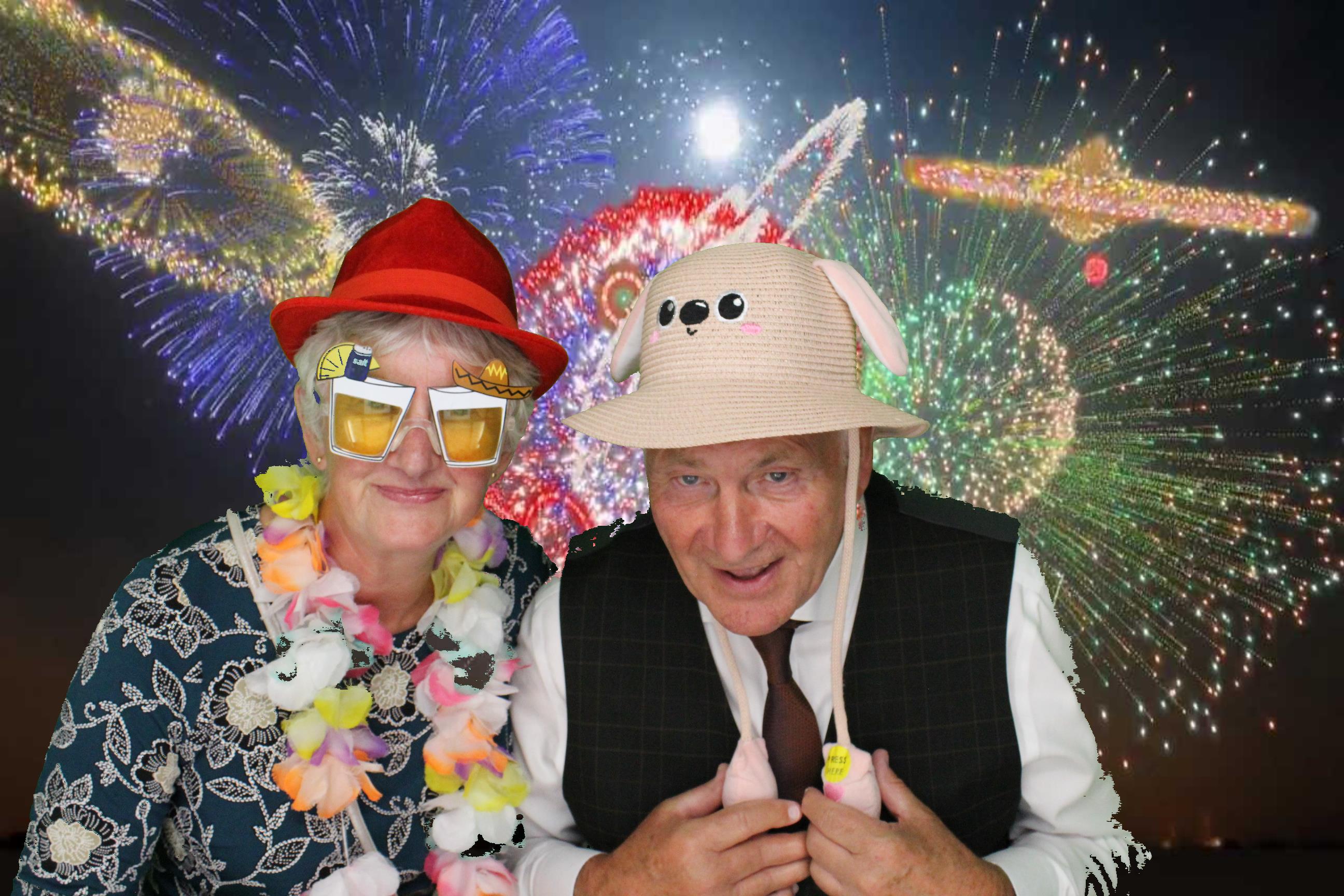 Lauren and Joe's Wedding | View more photos from the event at gallery.omegaphotobooths.co.uk/u/Omega-Photobooths/Lauren-and-Joes-Wedding