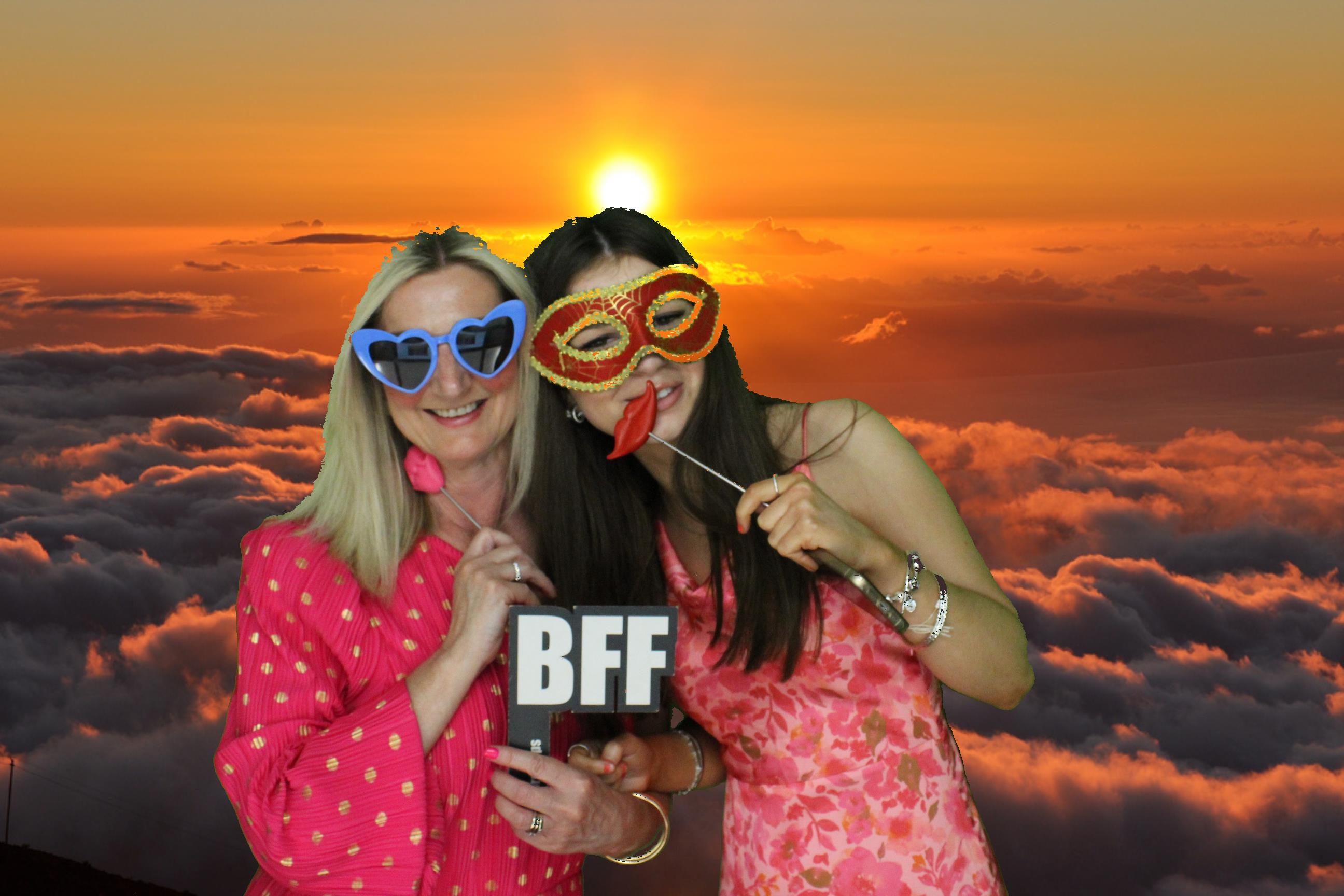 Lauren and Joe's Wedding | View more photos from the event at gallery.omegaphotobooths.co.uk/u/Omega-Photobooths/Lauren-and-Joes-Wedding