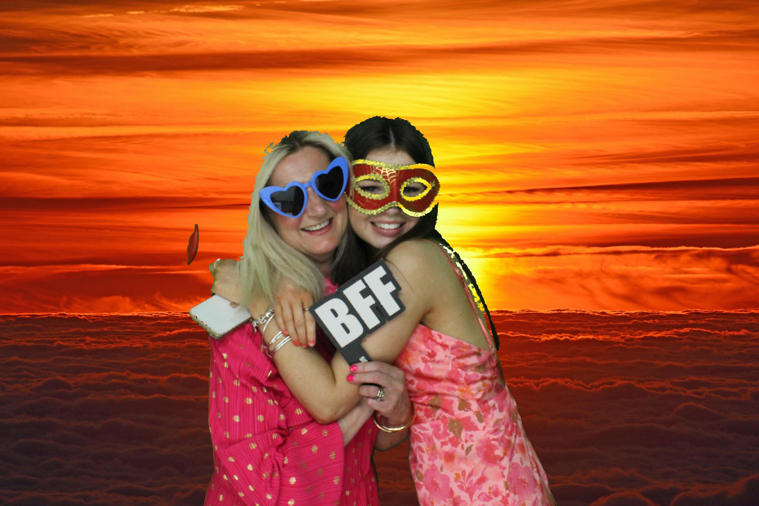 Lauren and Joe's Wedding | View more photos from the event at gallery.omegaphotobooths.co.uk/u/Omega-Photobooths/Lauren-and-Joes-Wedding