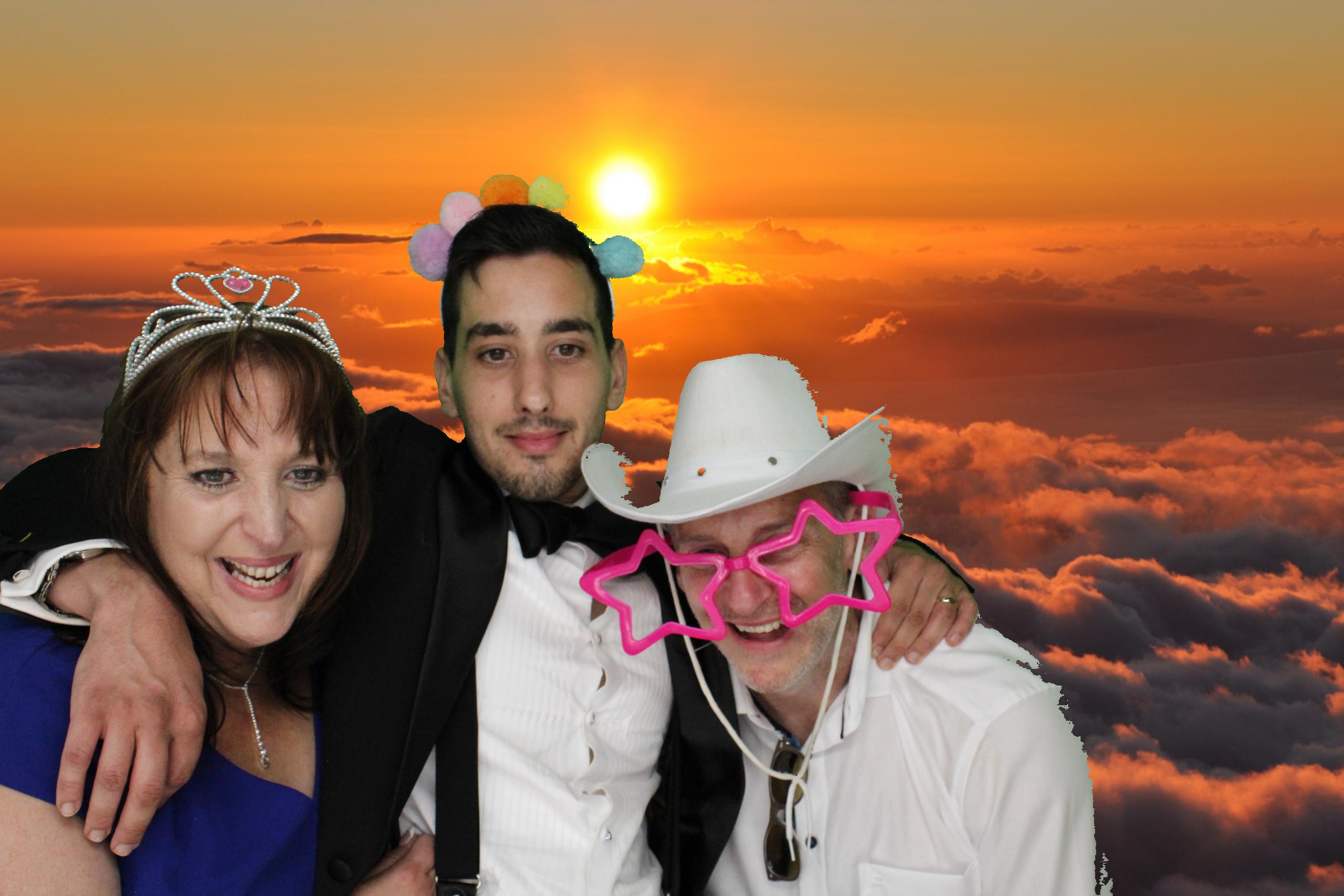 Lauren and Joe's Wedding | View more photos from the event at gallery.omegaphotobooths.co.uk/u/Omega-Photobooths/Lauren-and-Joes-Wedding