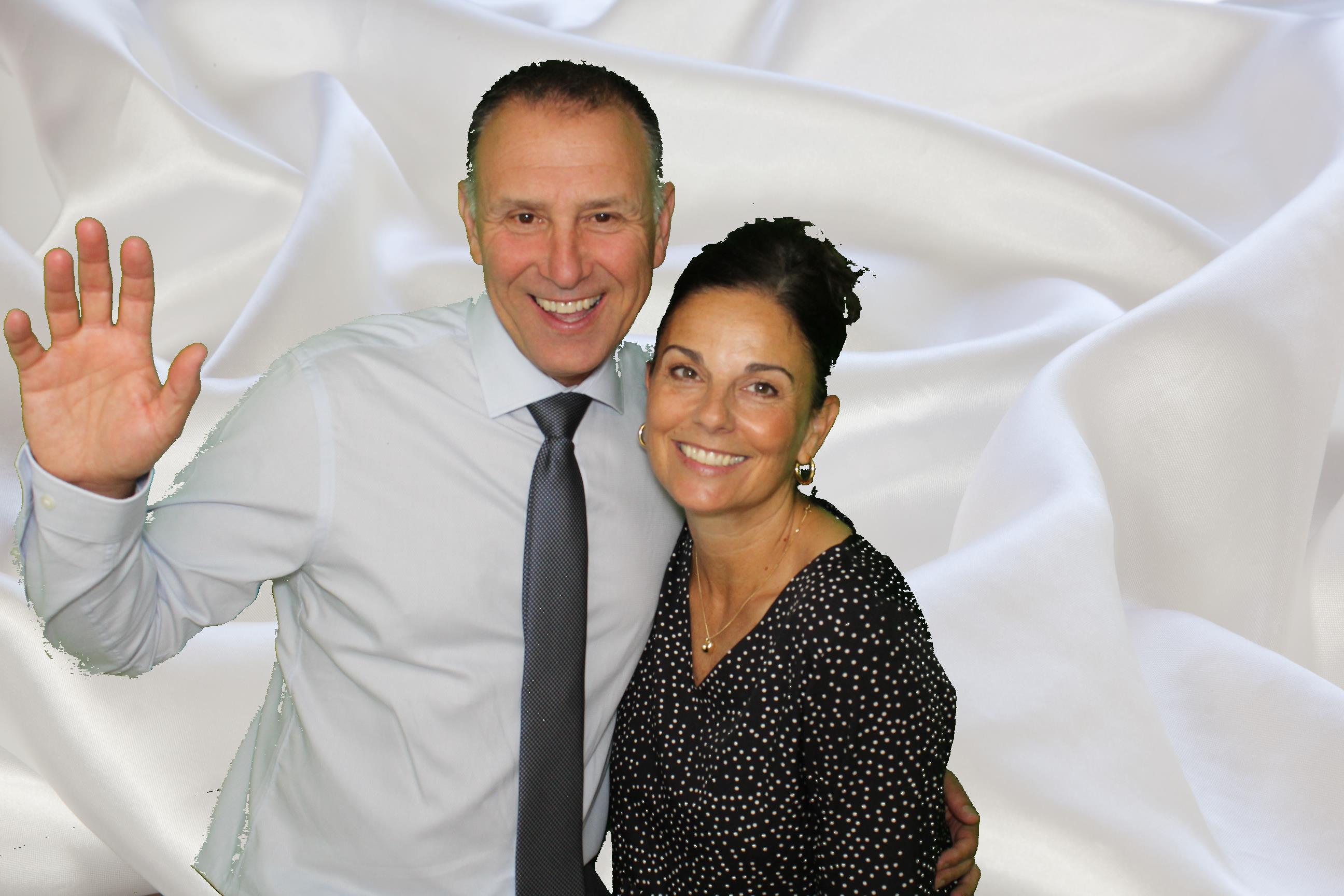 Sam & Ellie | View more photos from the event at gallery.omegaphotobooths.co.uk/u/Omega-Photobooths/Sam-Ellie