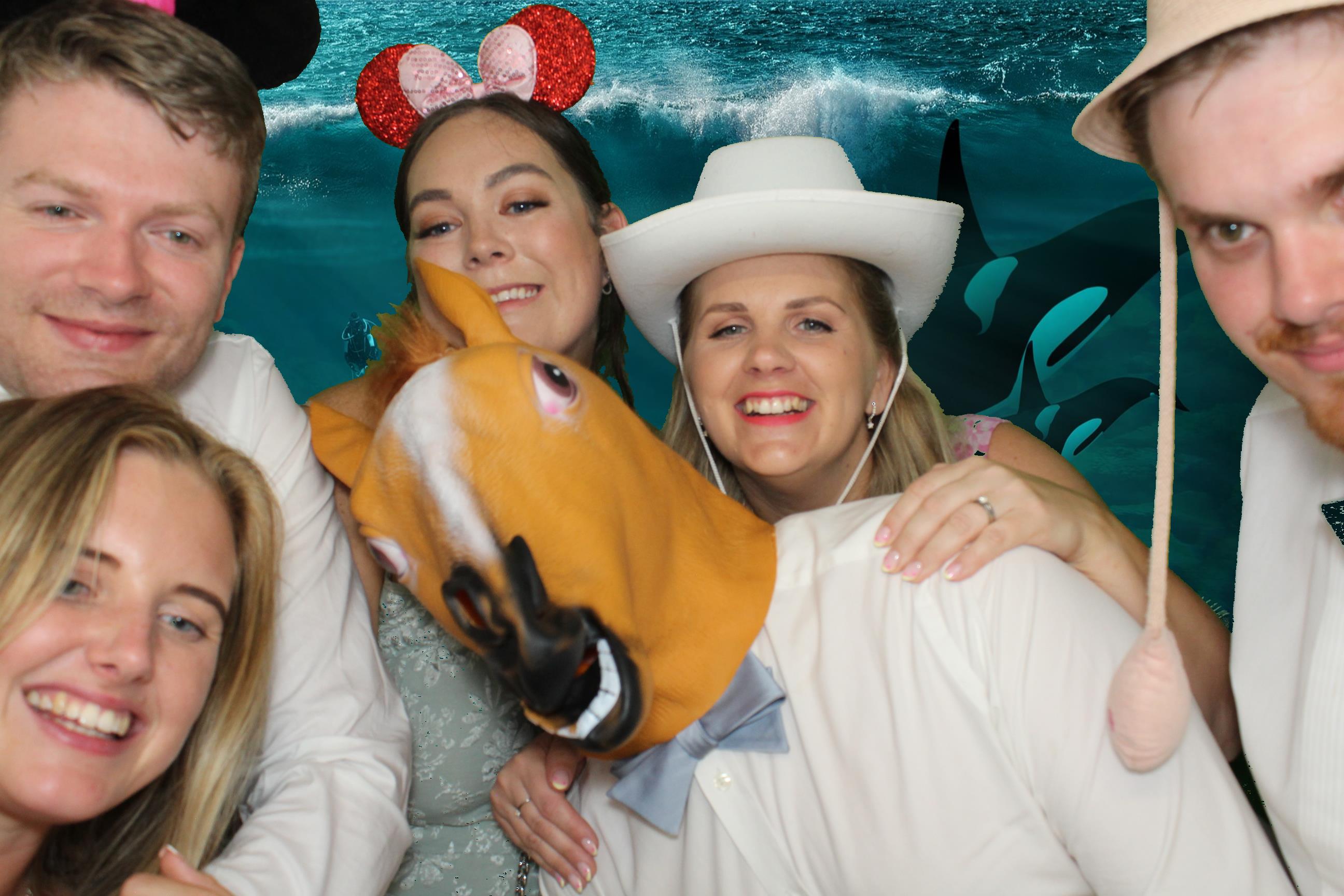 Sam & Ellie | View more photos from the event at gallery.omegaphotobooths.co.uk/u/Omega-Photobooths/Sam-Ellie