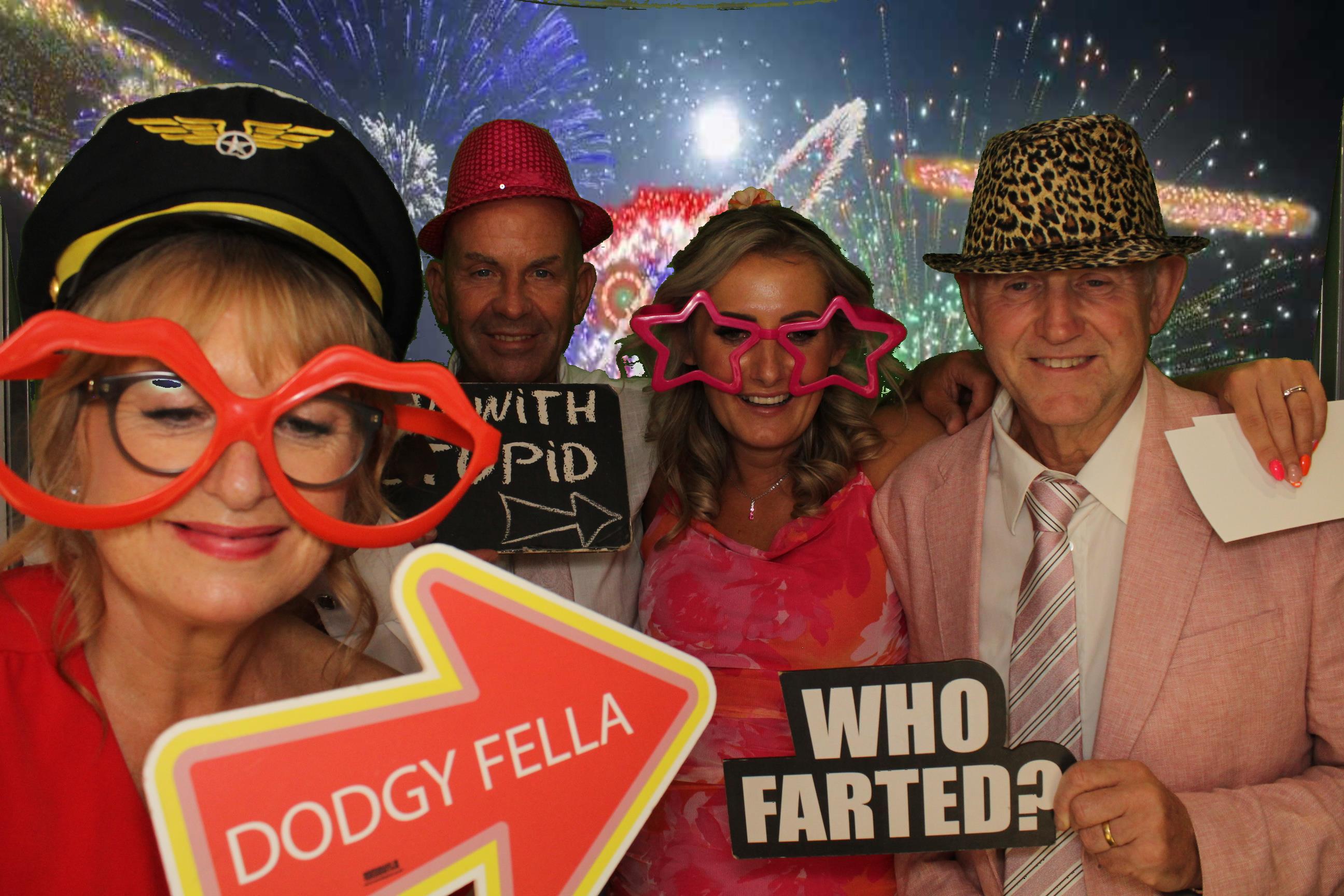 Sarah & James Wedding | View more photos from the event at gallery.omegaphotobooths.co.uk/u/Omega-Photobooths/Sarah-James-Wedding