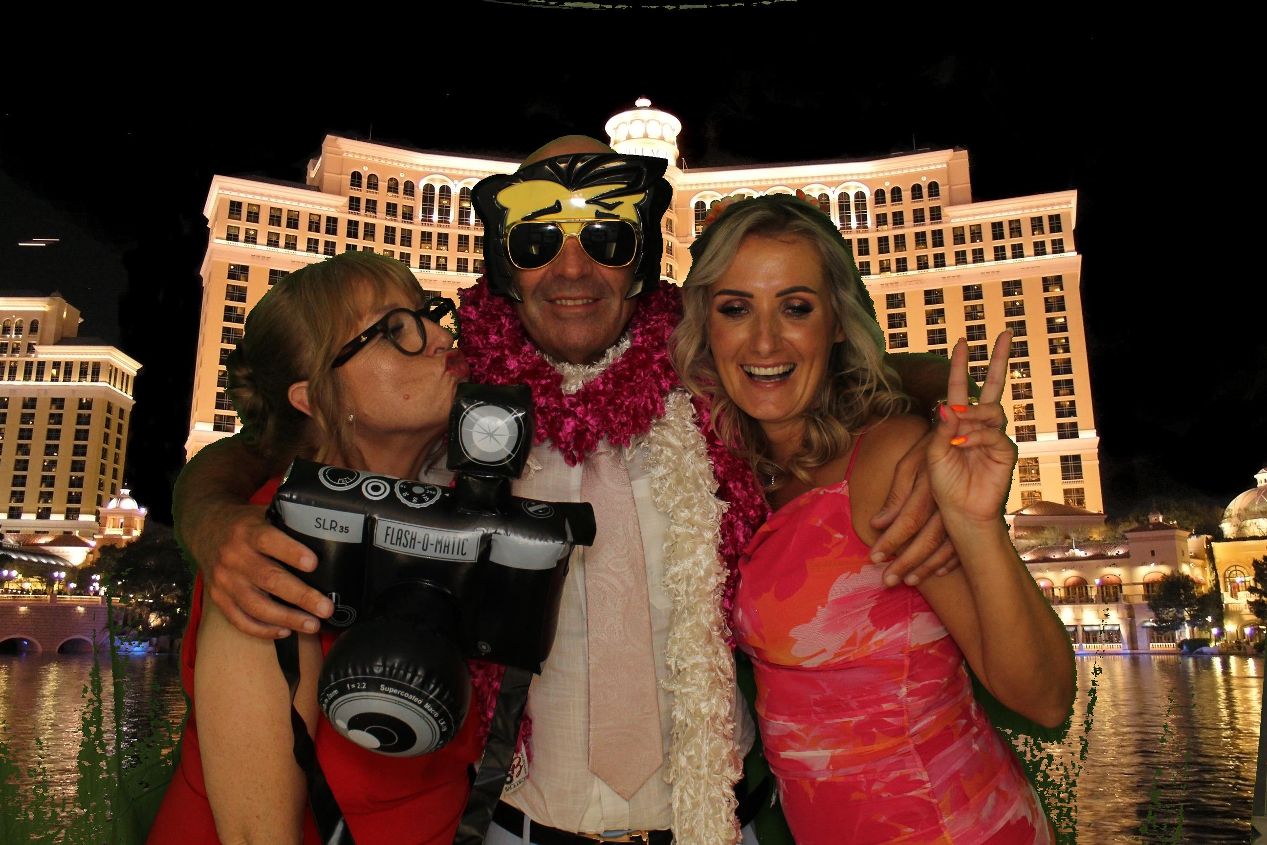 Sarah & James Wedding | View more photos from the event at gallery.omegaphotobooths.co.uk/u/Omega-Photobooths/Sarah-James-Wedding